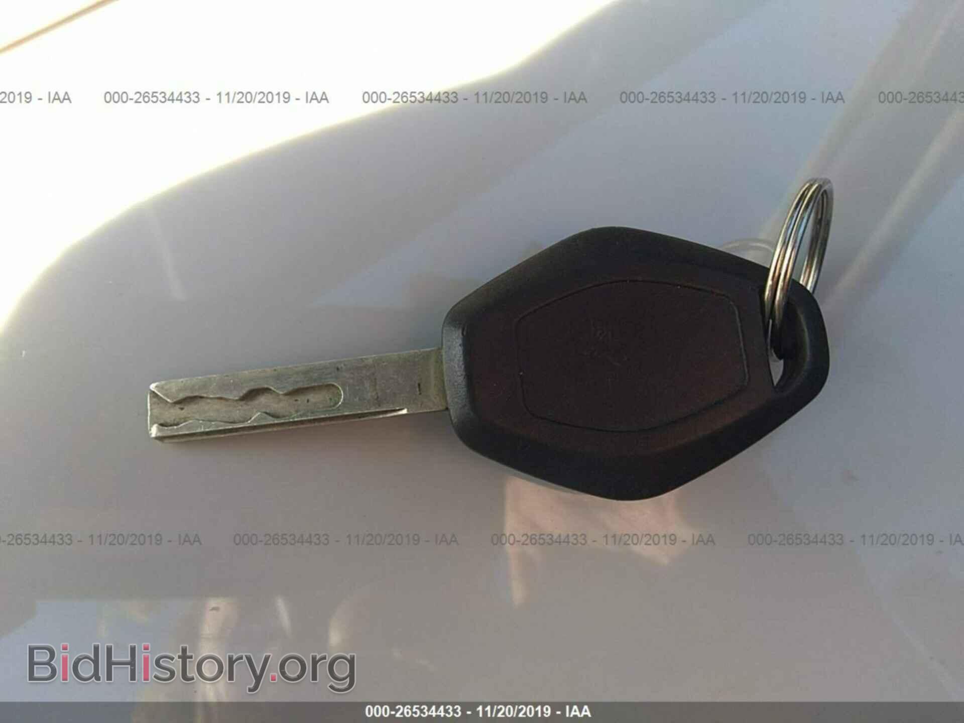 2005 BMW 330 - VIN: WBAEW53465PN38052 - Photo 11