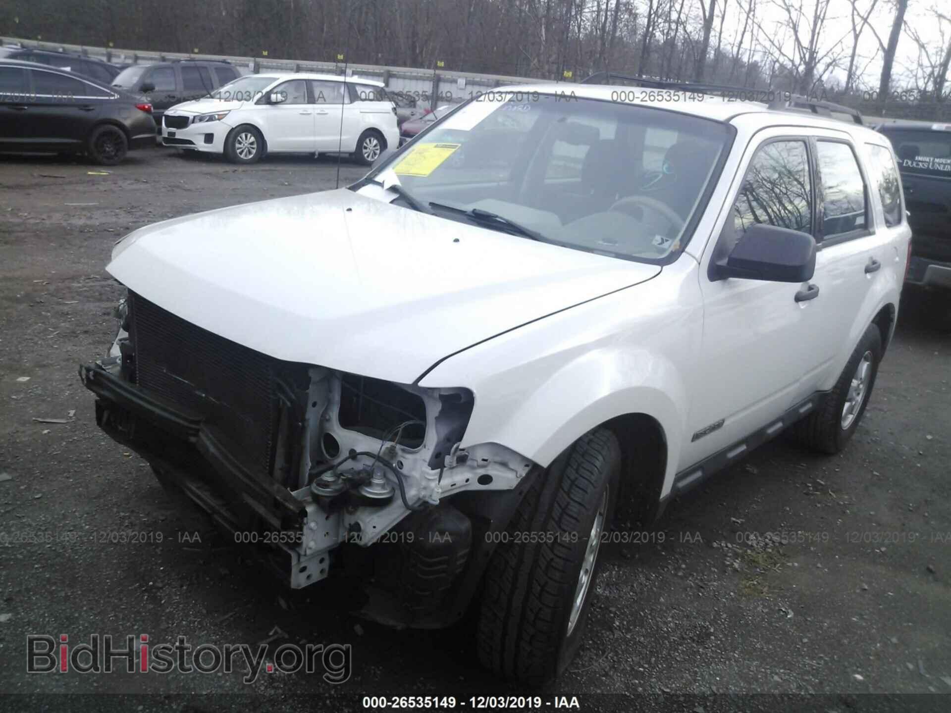 2011 FORD ESCAPE - VIN: 1FMCU0C77BKB77352 - Photo 2