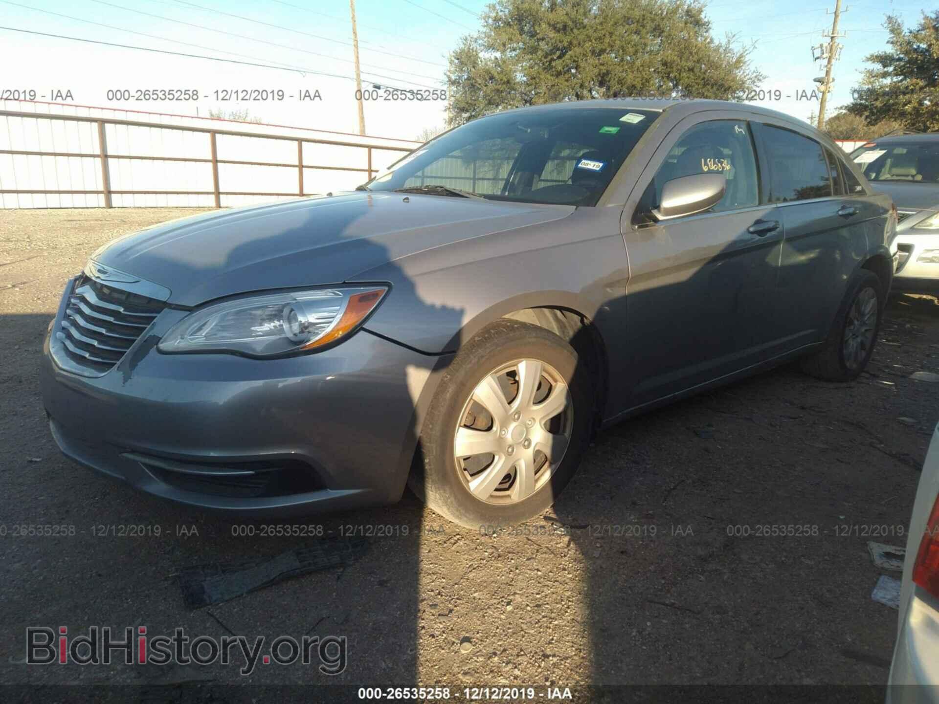 2013 CHRYSLER 200 - VIN: 1C3CCBABXDN686836 - Photo 2