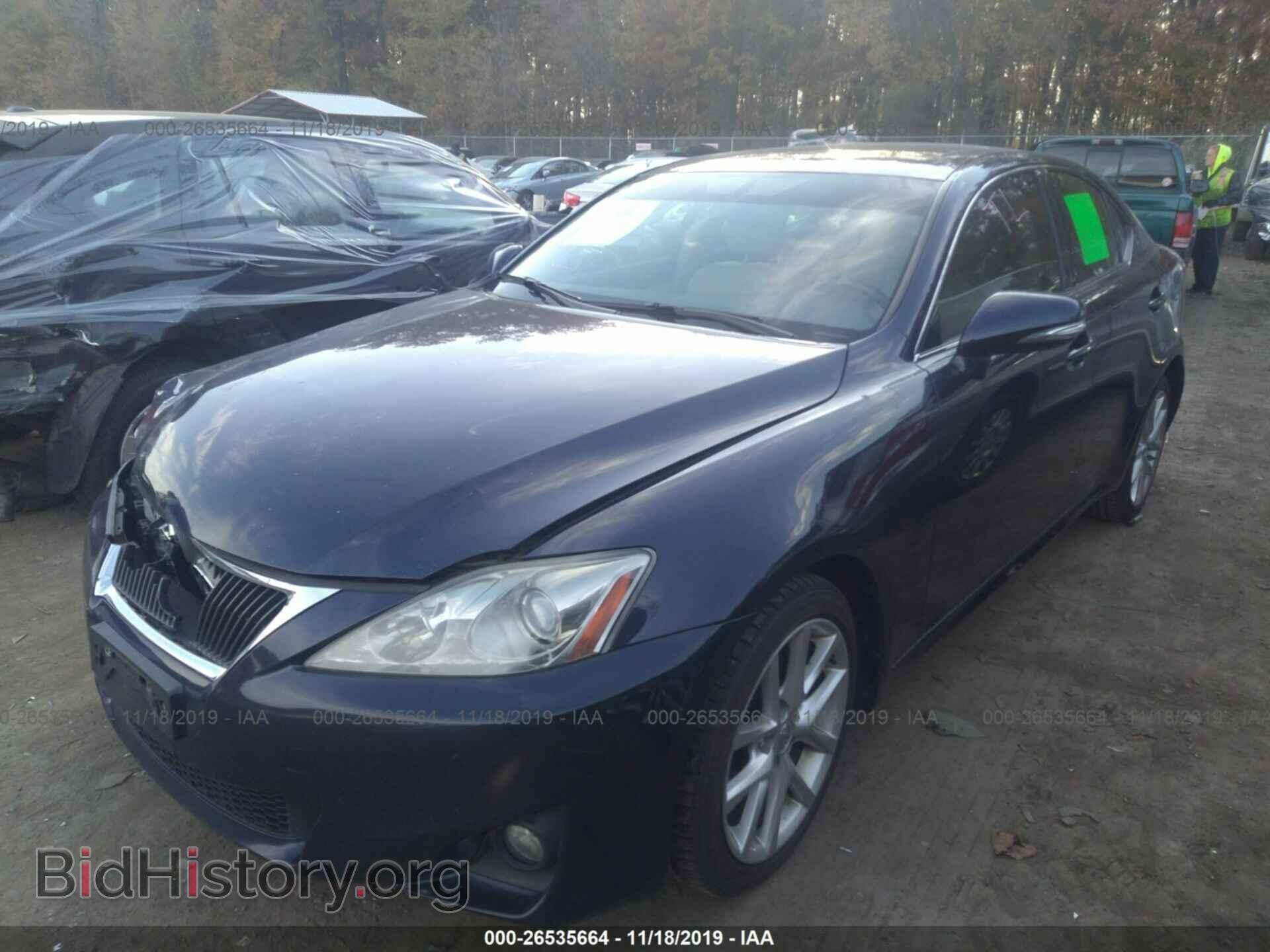 2011 LEXUS IS - VIN: JTHCF5C20B5047572 - Photo 2