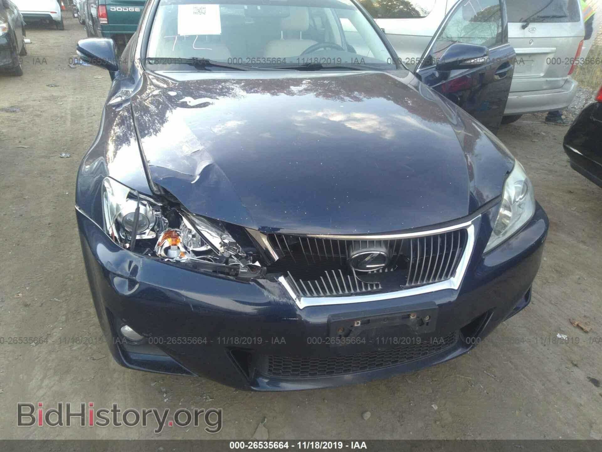2011 LEXUS IS - VIN: JTHCF5C20B5047572 - Photo 6