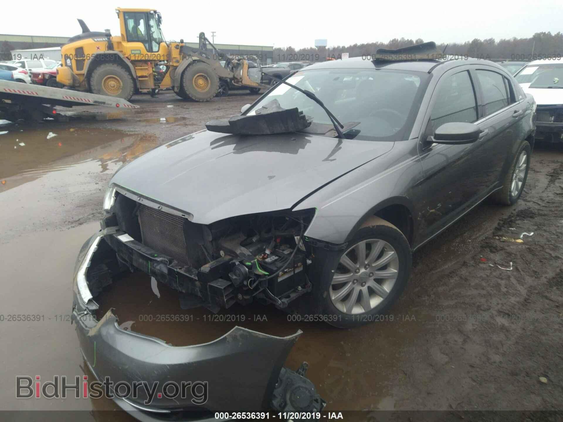 2013 CHRYSLER 200 - VIN: 1C3CCBBB3DN737799 - Фото 2