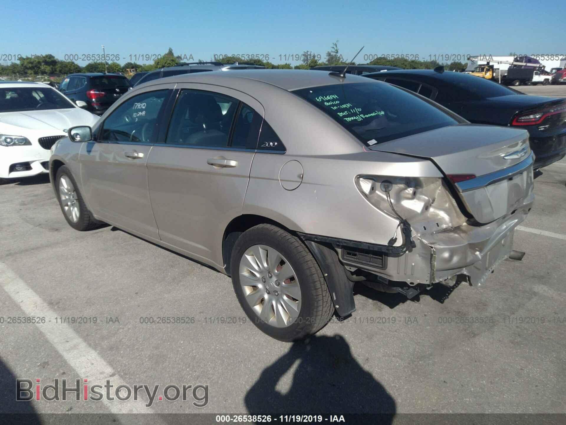 2013 CHRYSLER 200 - VIN: 1C3CCBAB4DN640385 - Фото 3