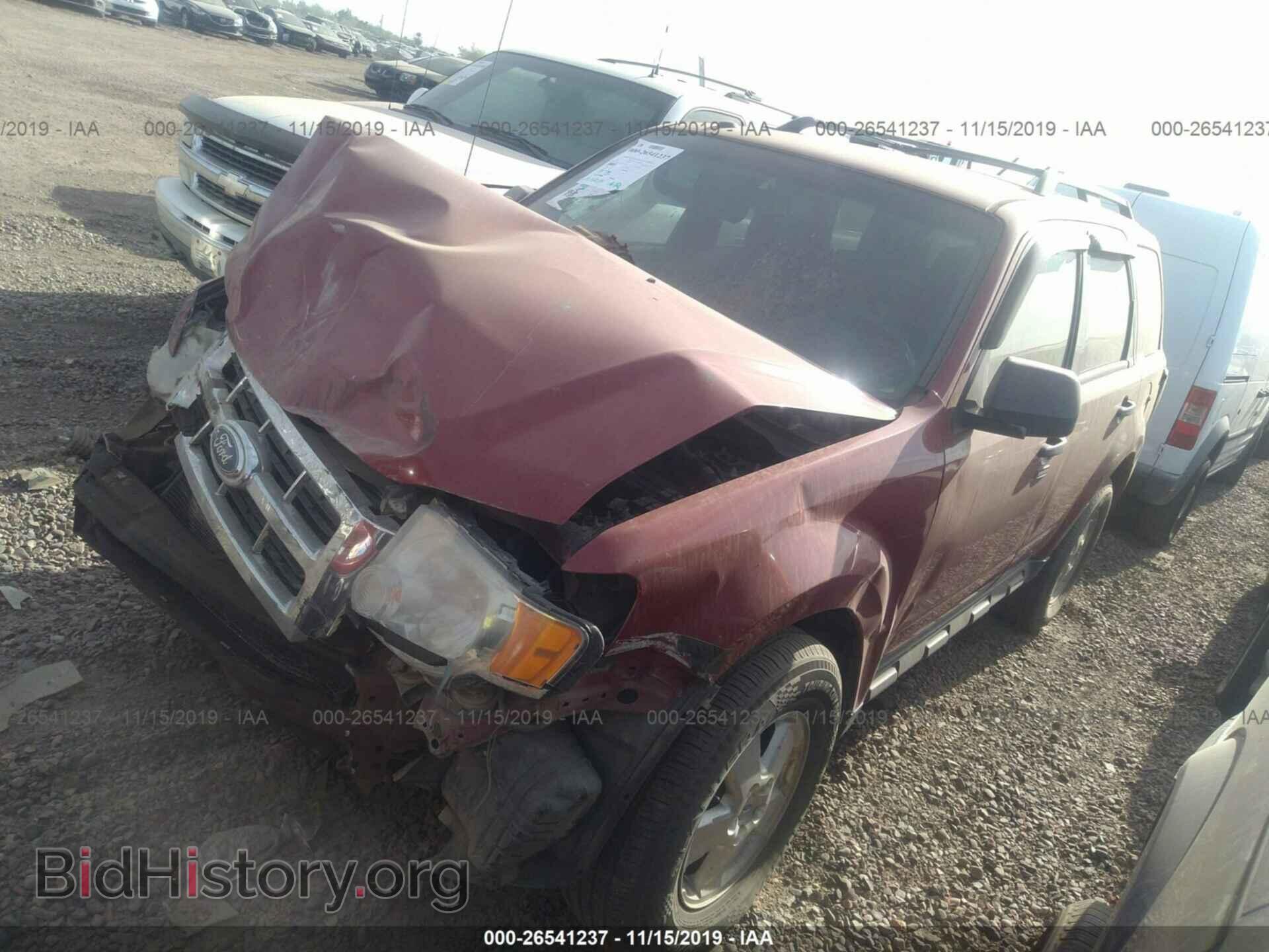 2011 FORD ESCAPE - VIN: 1FMCU9D75BKB66529 - Photo 2
