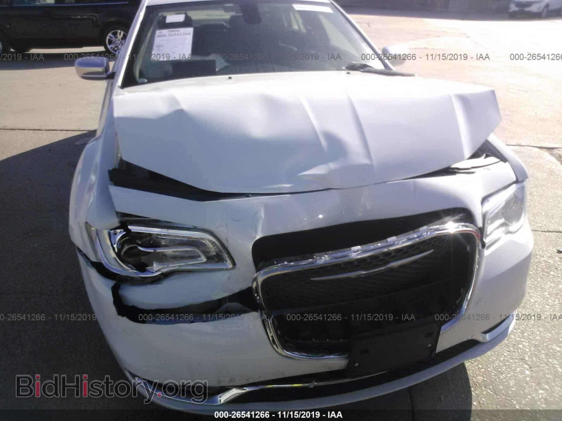 2019 CHRYSLER 300 - VIN: 2C3CCAEG5KH589825 - Фото 6