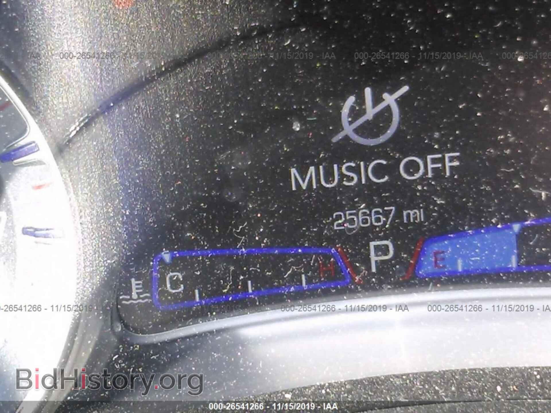 2019 CHRYSLER 300 - VIN: 2C3CCAEG5KH589825 - Фото 7