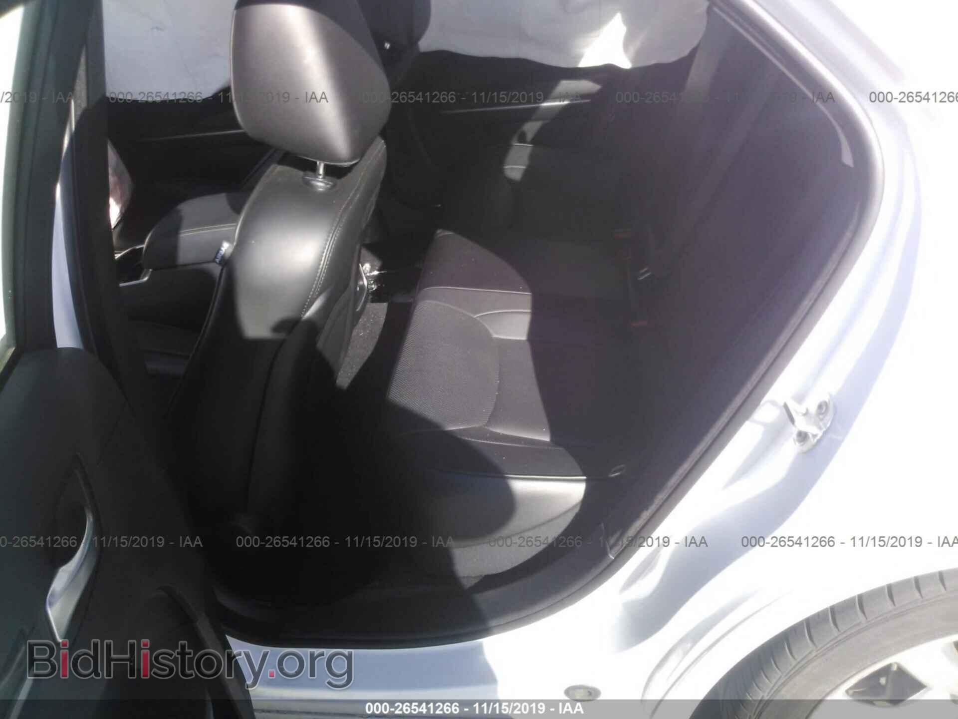 2019 CHRYSLER 300 - VIN: 2C3CCAEG5KH589825 - Фото 8