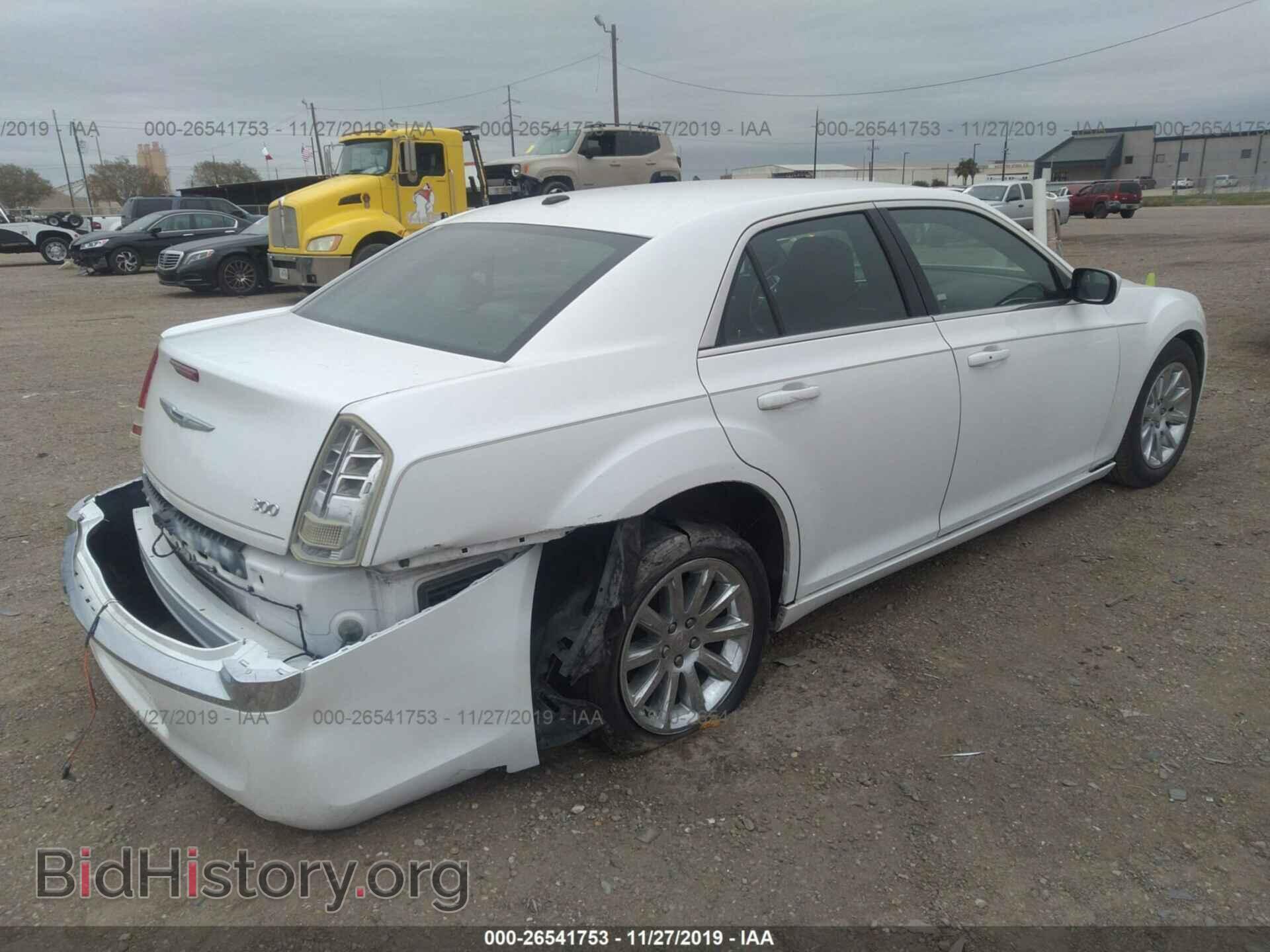 2012 CHRYSLER 300 - VIN: 2C3CCAAGXCH127090 - Photo 4