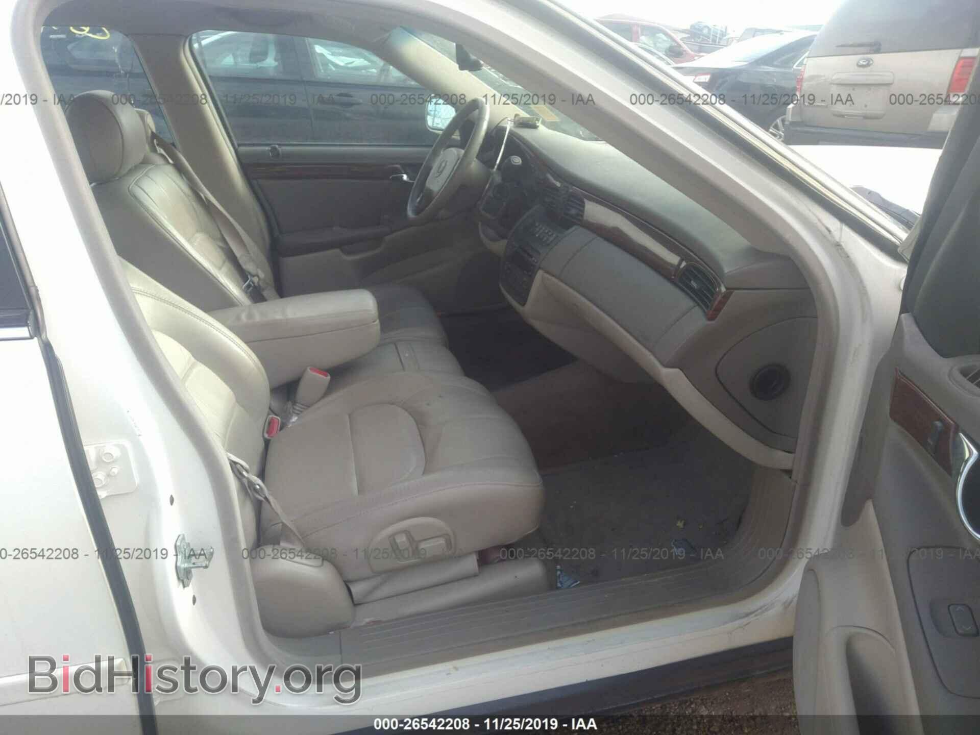 2004 CADILLAC DEVILLE - VIN: 1G6KD54Y54U225011 - Photo 5