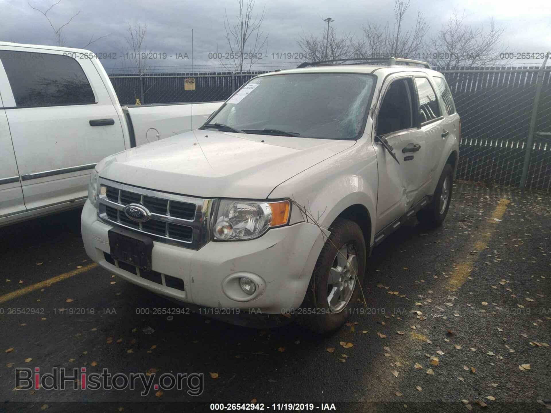2012 Ford Escape - VIN: 1FMCU0DG0CKC21501 - Фото 2