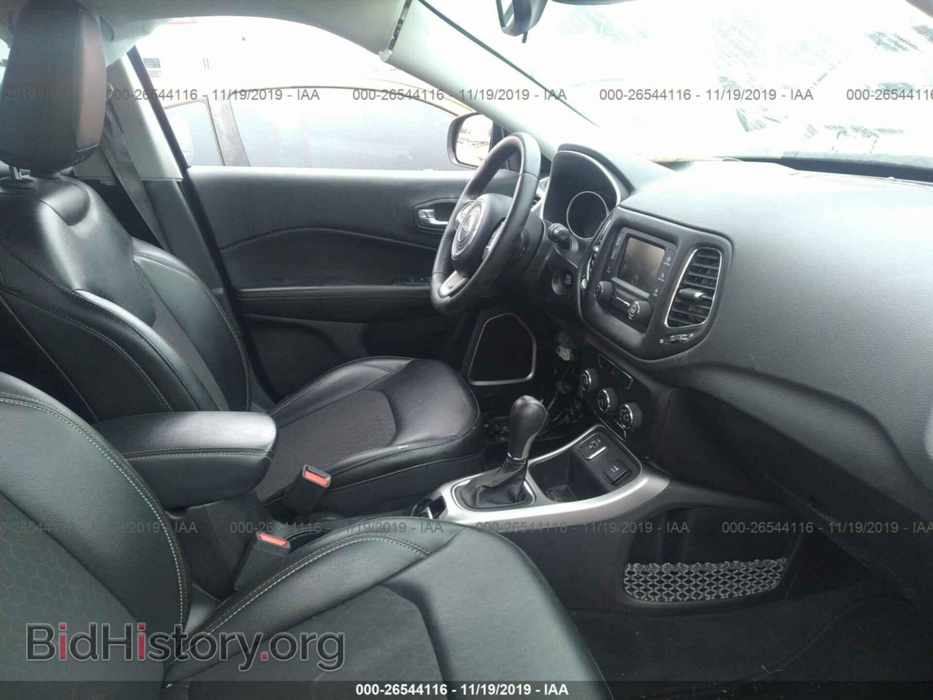 2018 Jeep Compass - VIN: 3C4NJCBB3JT411156 - Фото 5