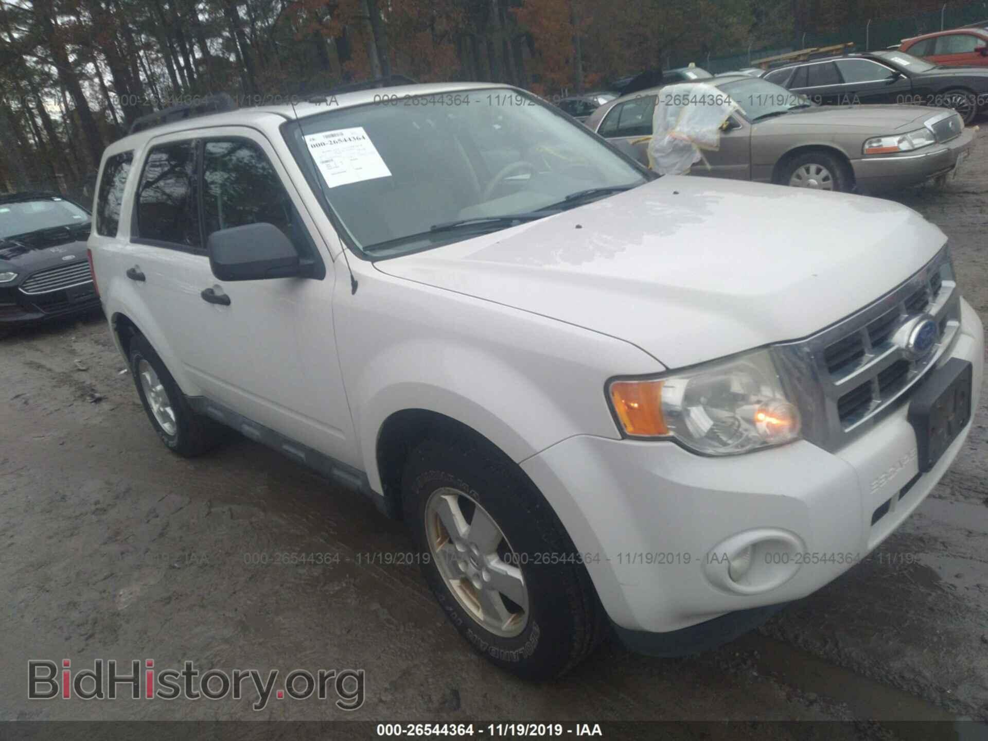 Фотография 1FMCU0D75BKB95816 - FORD ESCAPE 2011