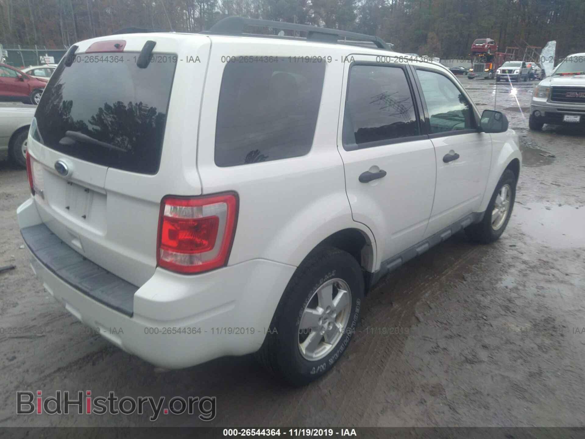 2011 FORD ESCAPE - VIN: 1FMCU0D75BKB95816 - Photo 4