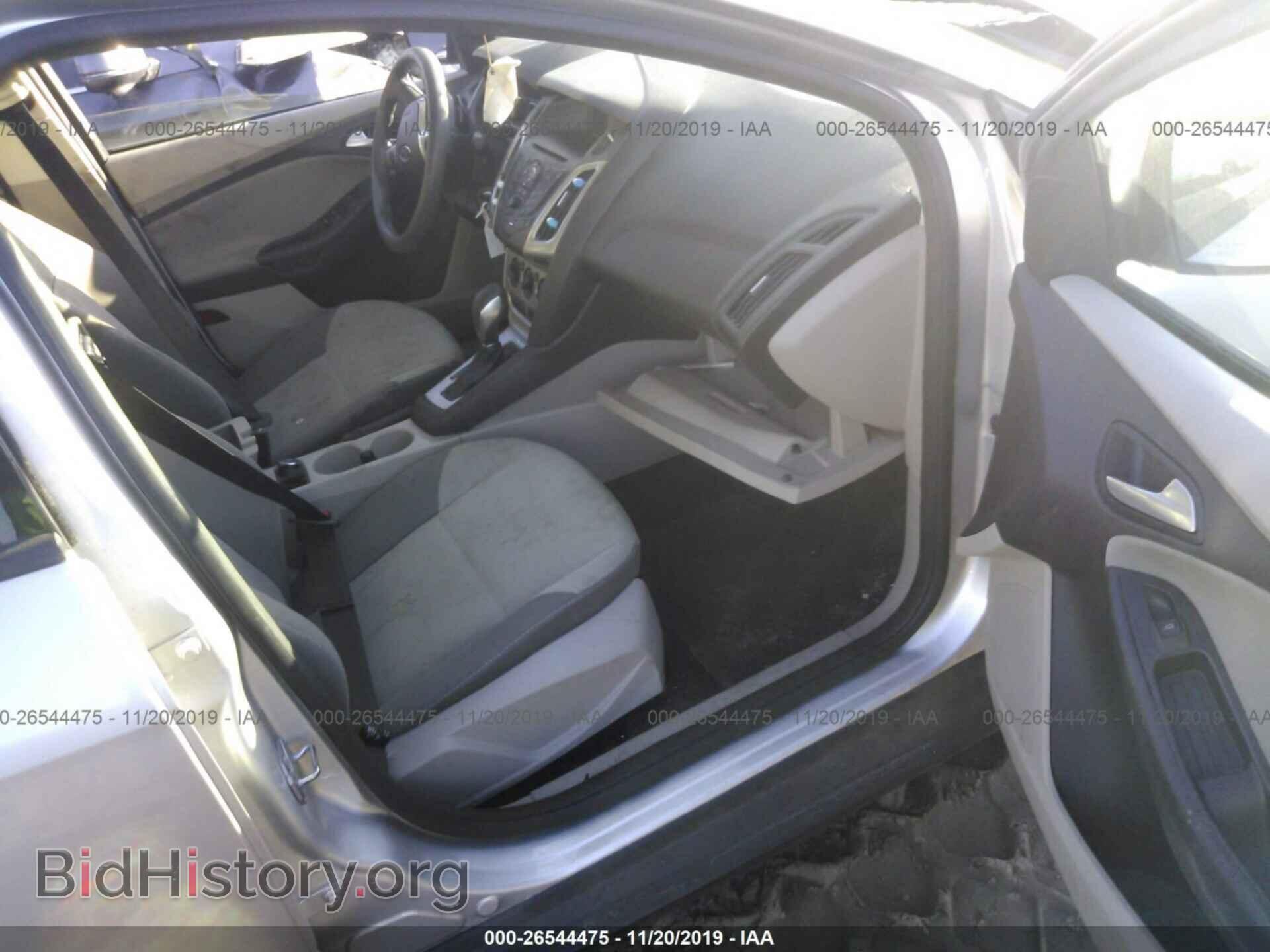 2014 Ford Focus - VIN: 1FADP3F25EL166002 - Photo 5