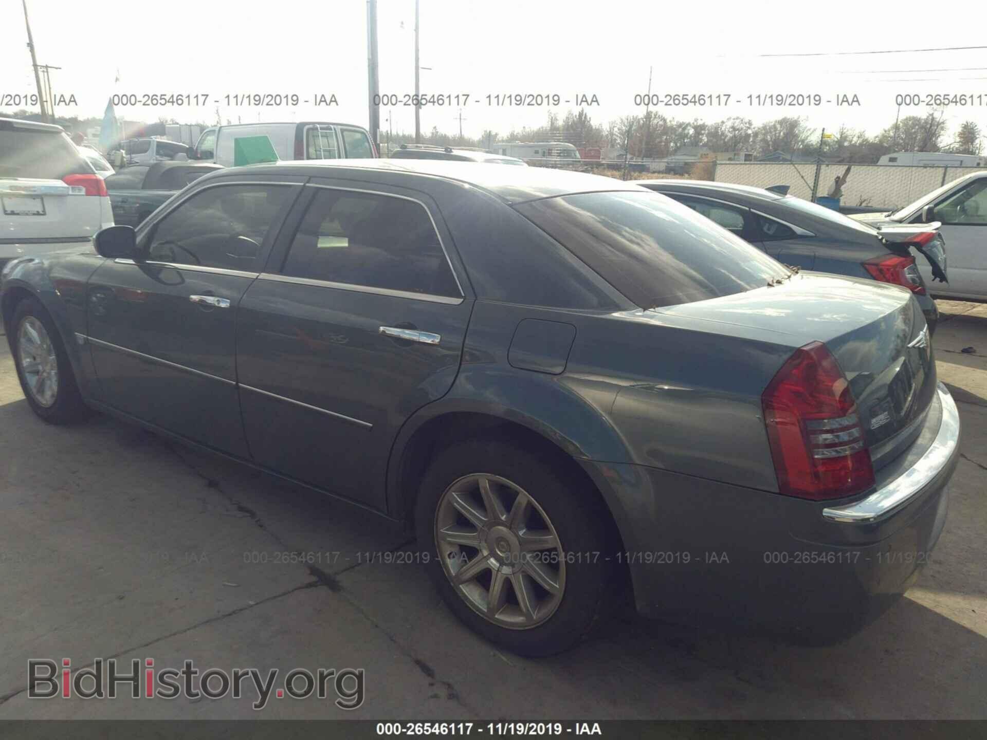 2006 CHRYSLER 300C - VIN: 2C3LA63H46H257489 - Photo 3