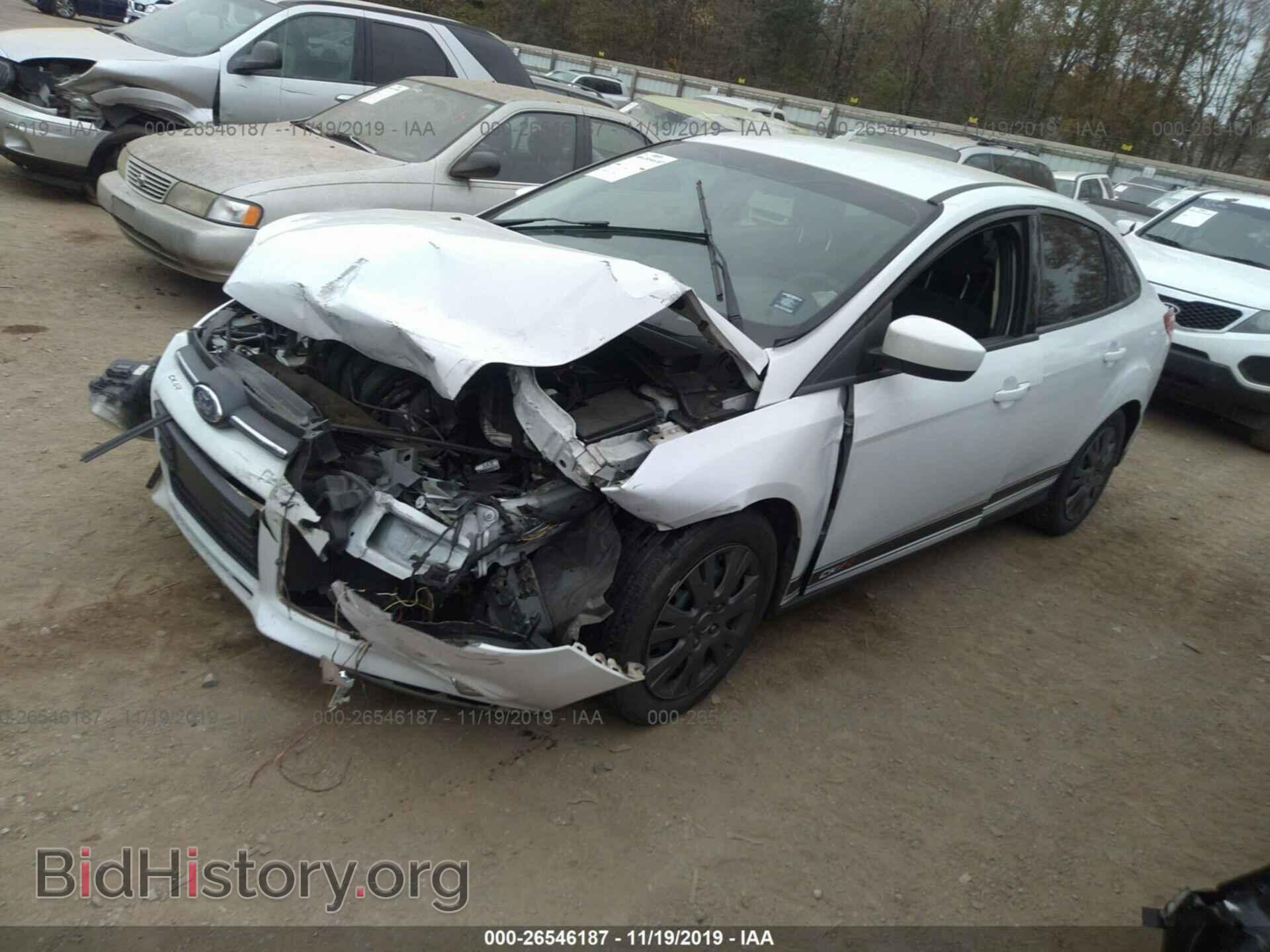 2012 Ford Focus - VIN: 1FAHP3F26CL145626 - Photo 2