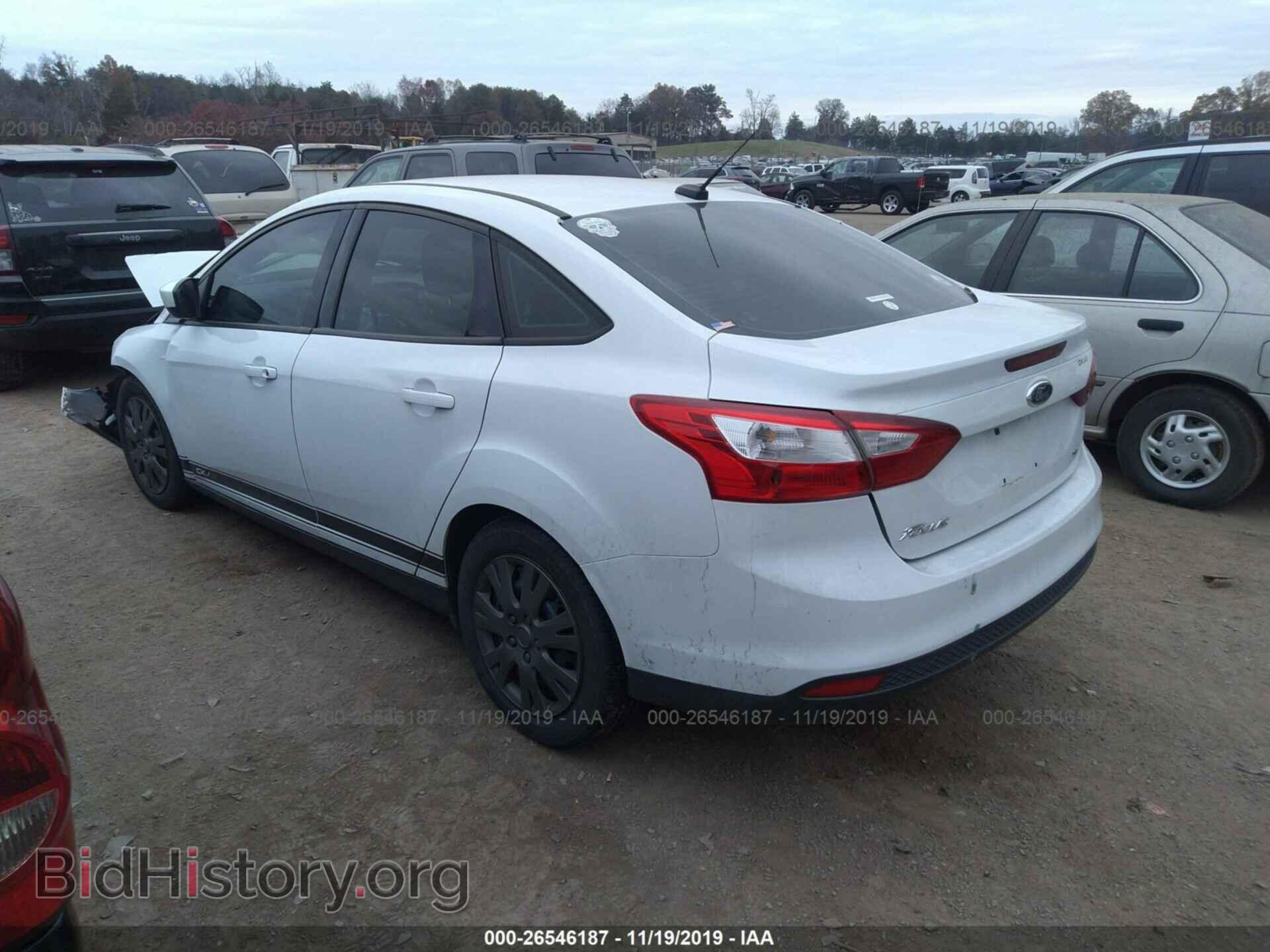 2012 Ford Focus - VIN: 1FAHP3F26CL145626 - Photo 3