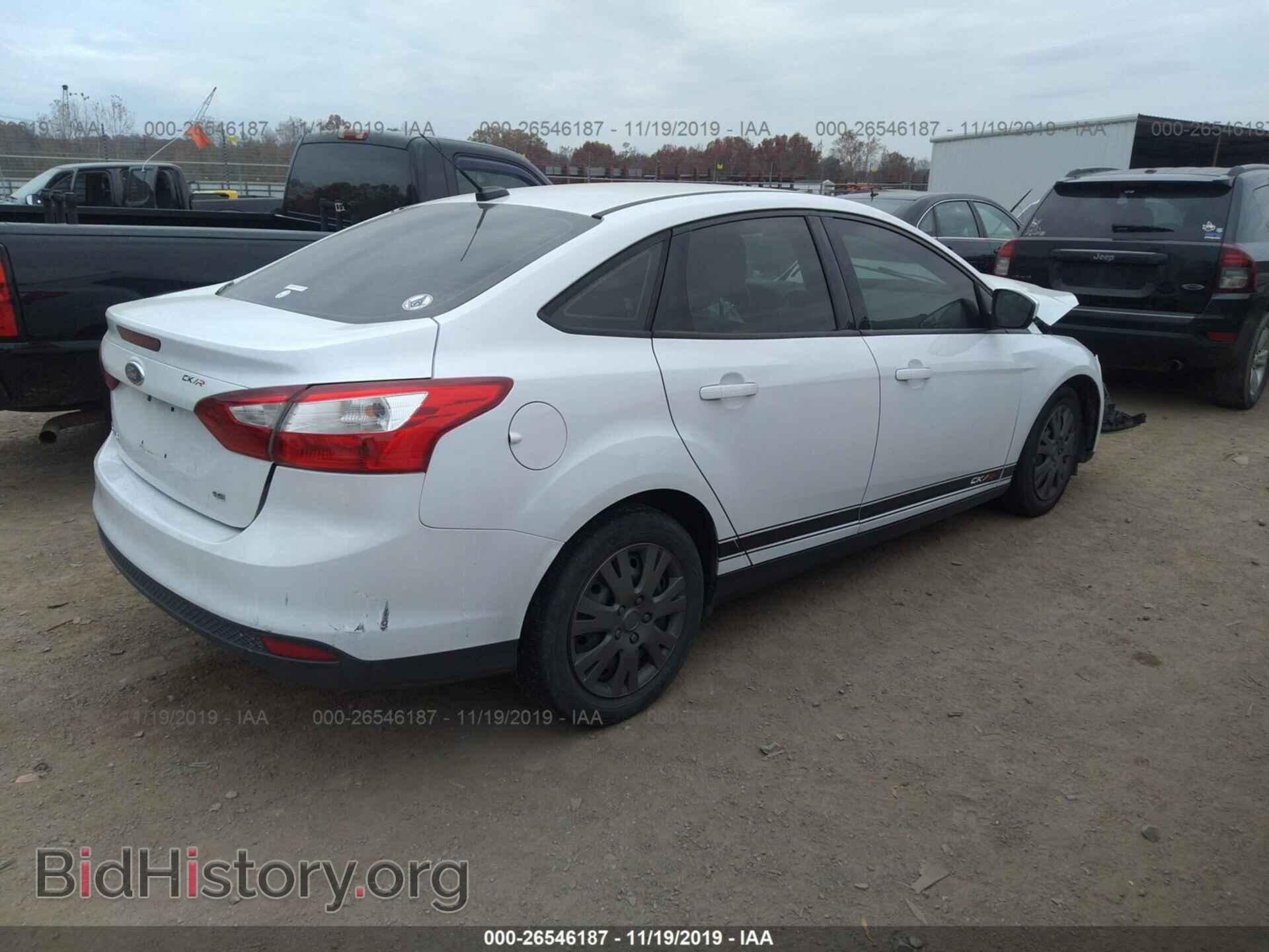 2012 Ford Focus - VIN: 1FAHP3F26CL145626 - Photo 4