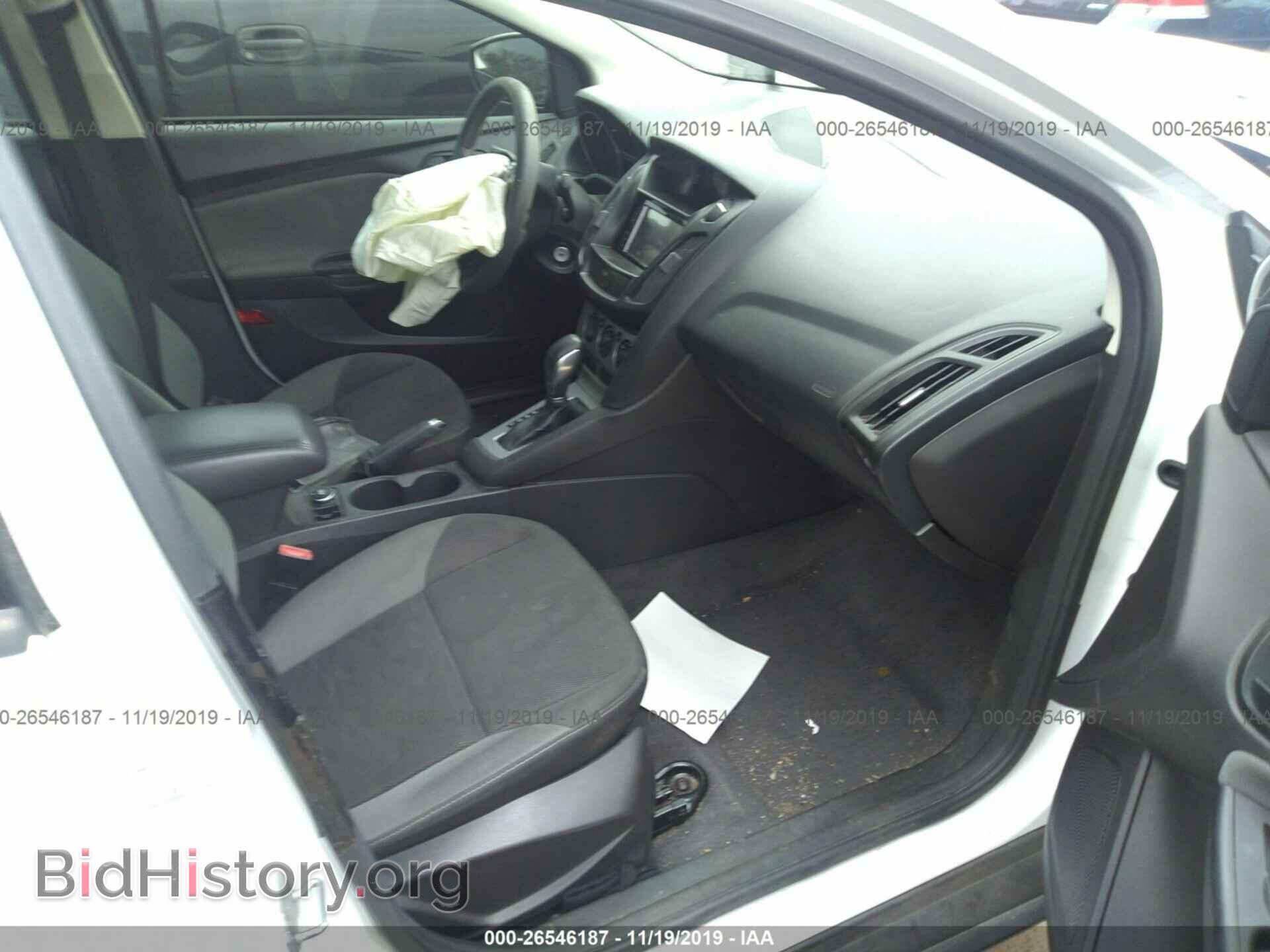 2012 Ford Focus - VIN: 1FAHP3F26CL145626 - Photo 5
