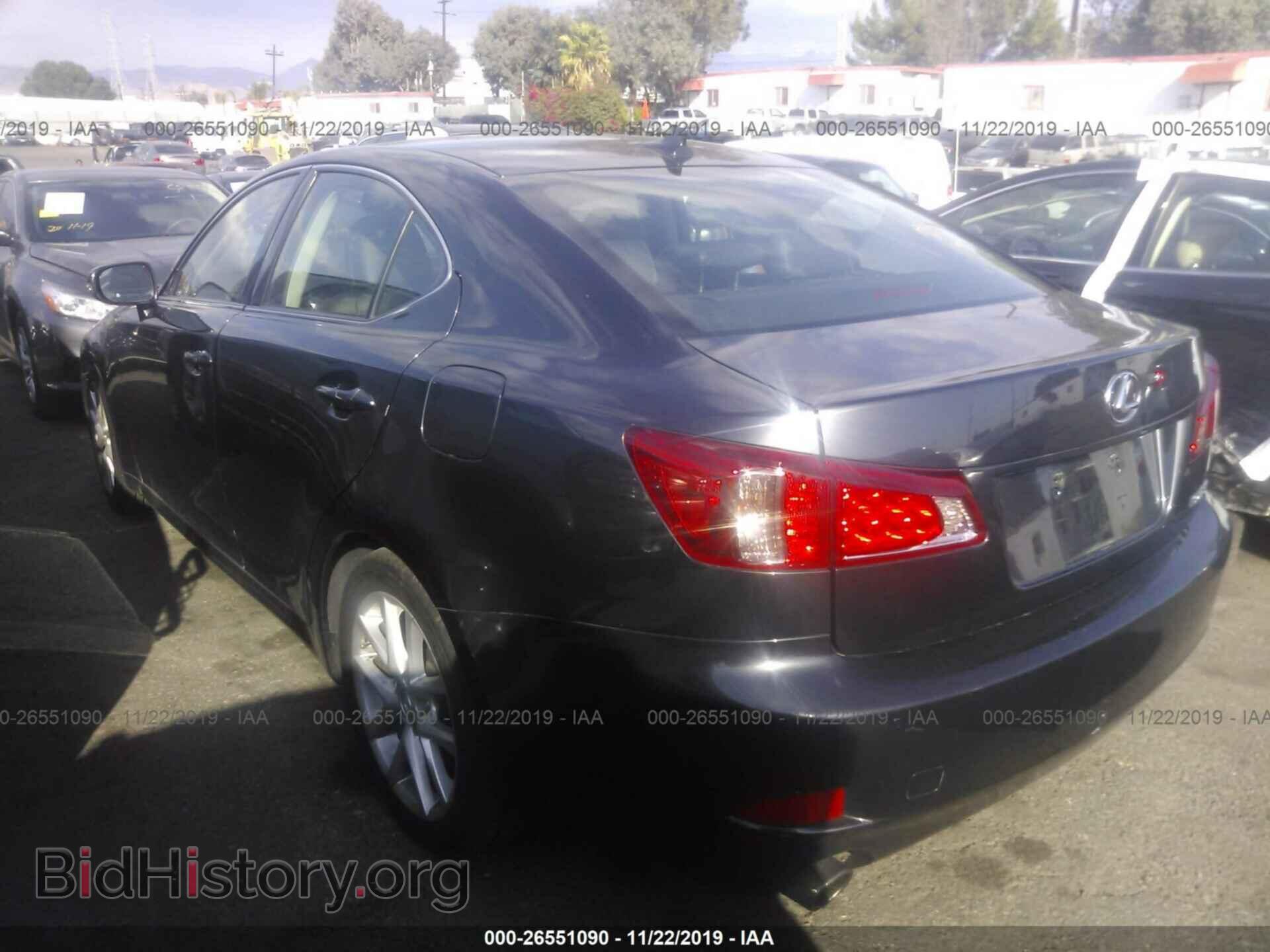 2011 LEXUS IS - VIN: JTHBF5C22B2100852 - Фото 3