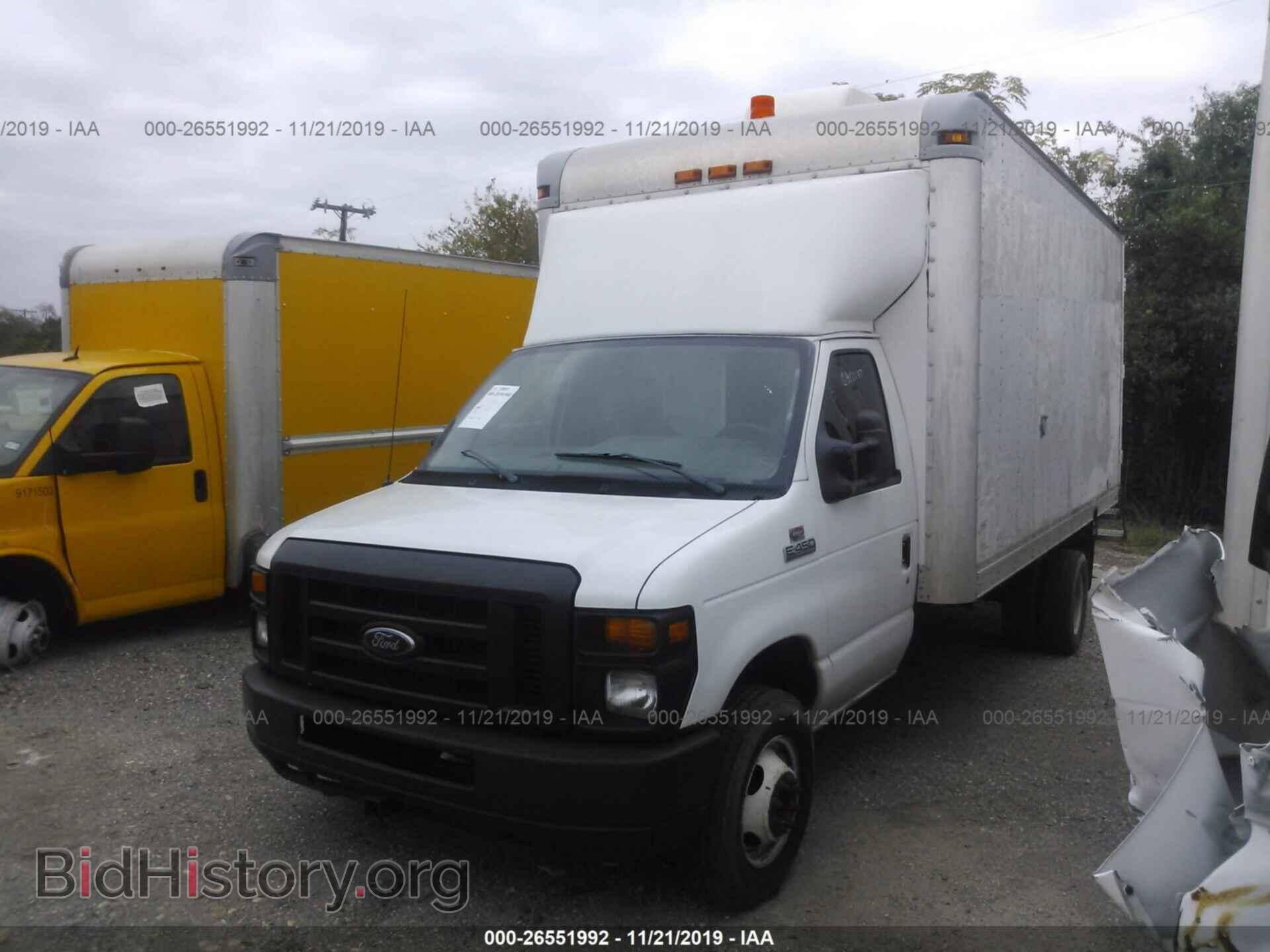 2009 FORD ECONOLINE - VIN: 1FDWE45PX9DA86749 - Фото 2