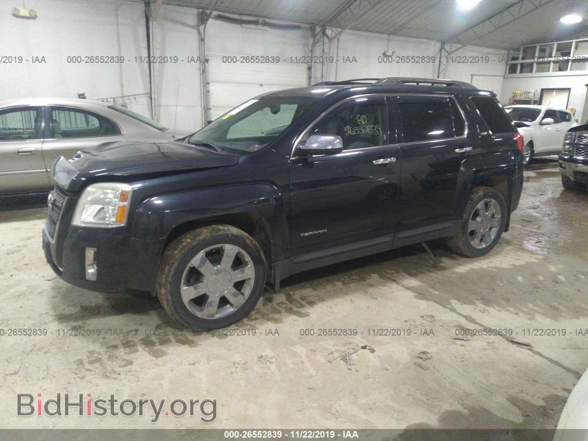 2011 GMC TERRAIN - VIN: 2CTFLXE52B6249042 - Photo 2