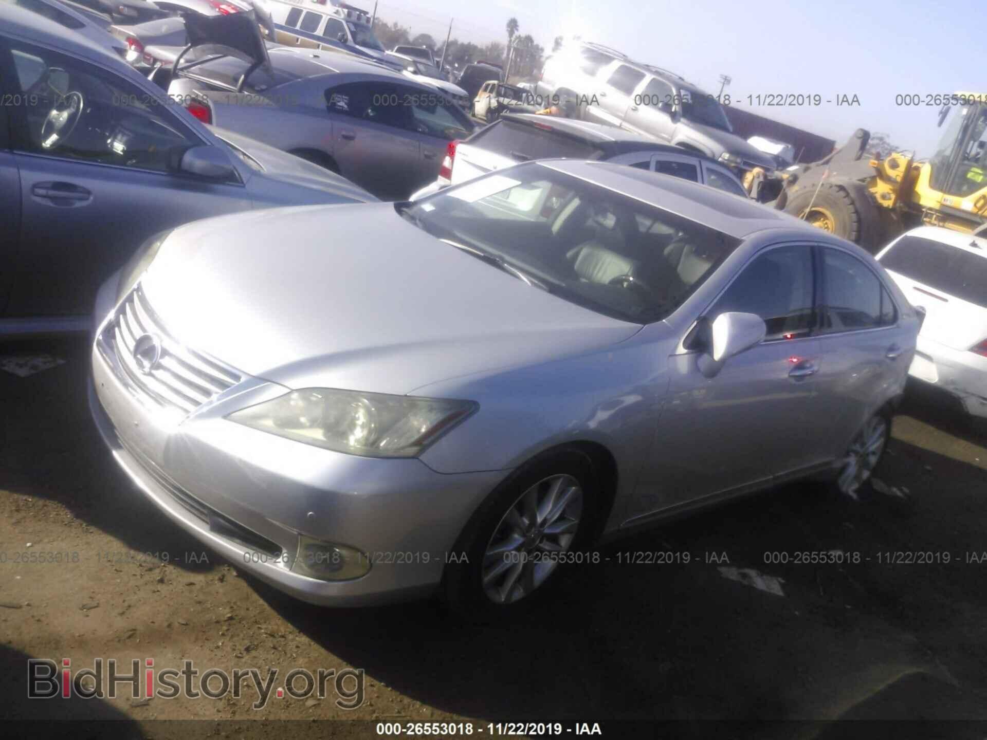 2011 LEXUS ES - VIN: JTHBK1EG7B2457702 - Фото 2