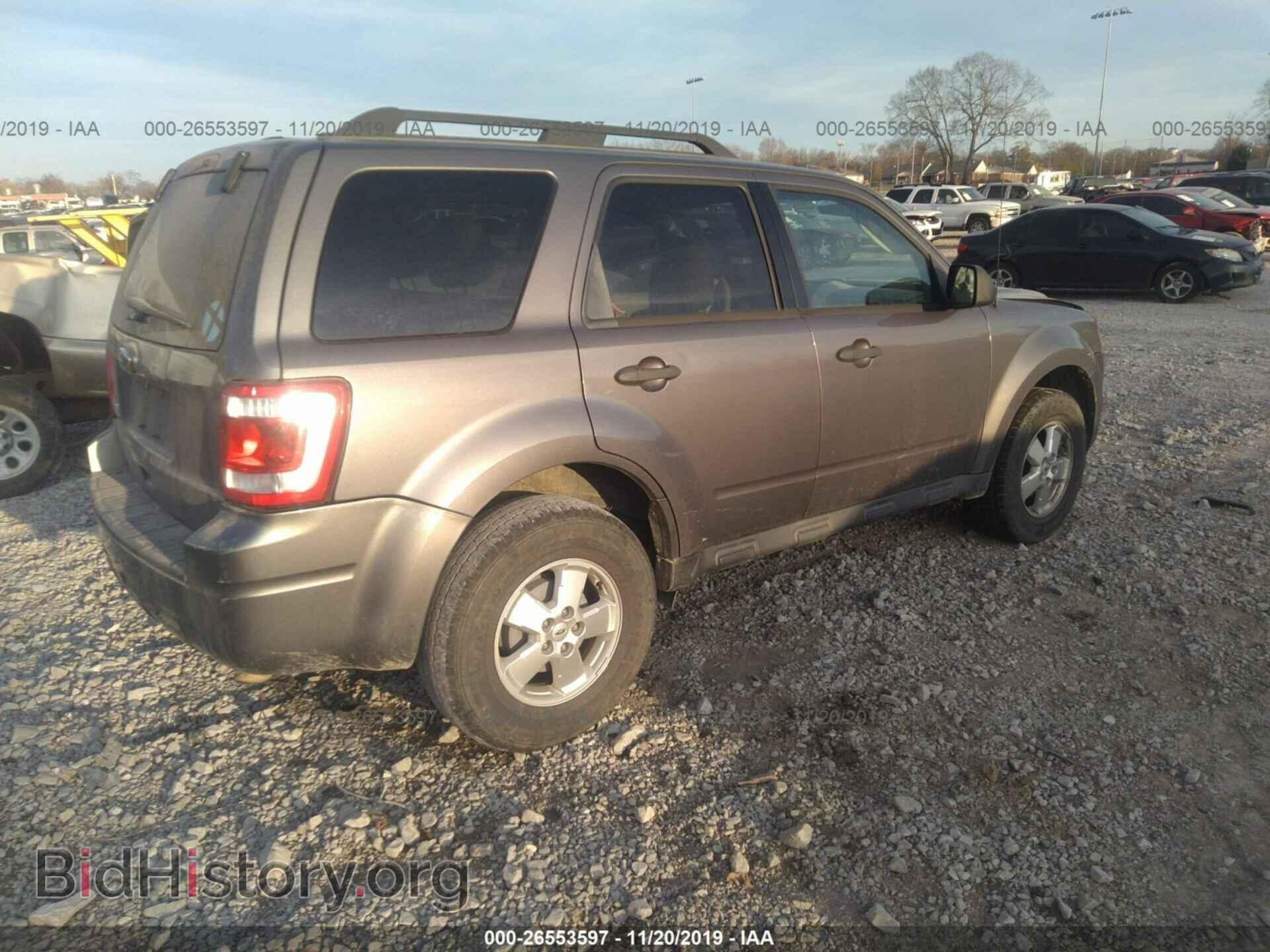 2011 FORD ESCAPE - VIN: 1FMCU0D76BKA83252 - Фото 4