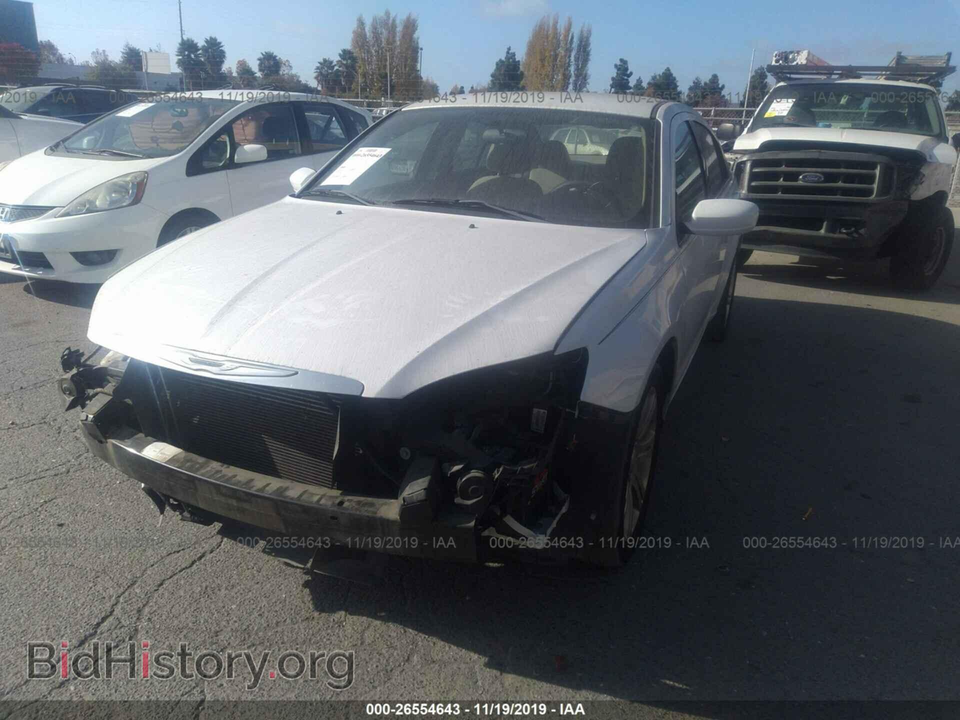 2012 CHRYSLER 200 - VIN: 1C3CCBBB2CN217625 - Фото 2