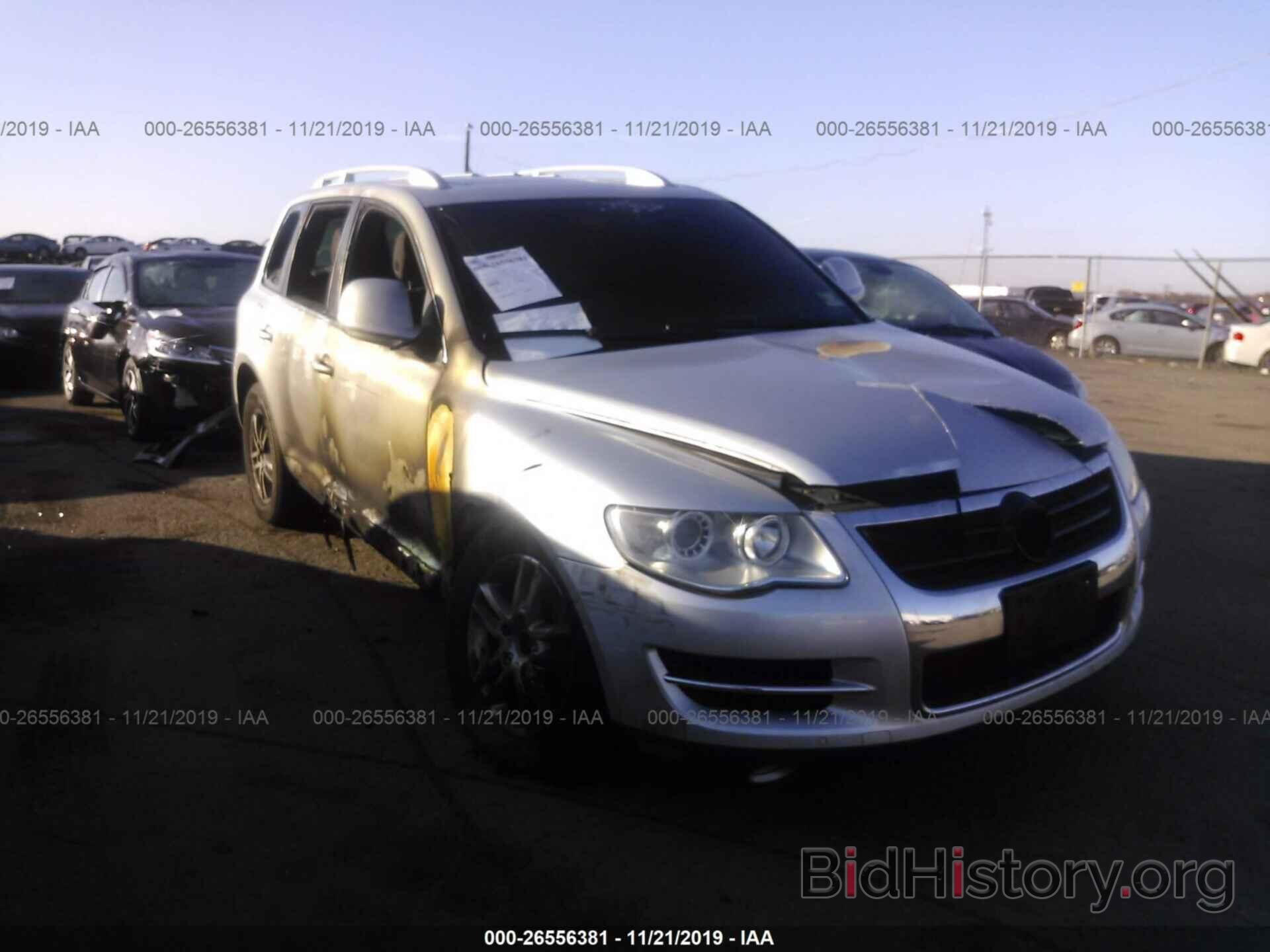 Фотография WVGBF7A92AD003369 - VOLKSWAGEN TOUAREG 2010