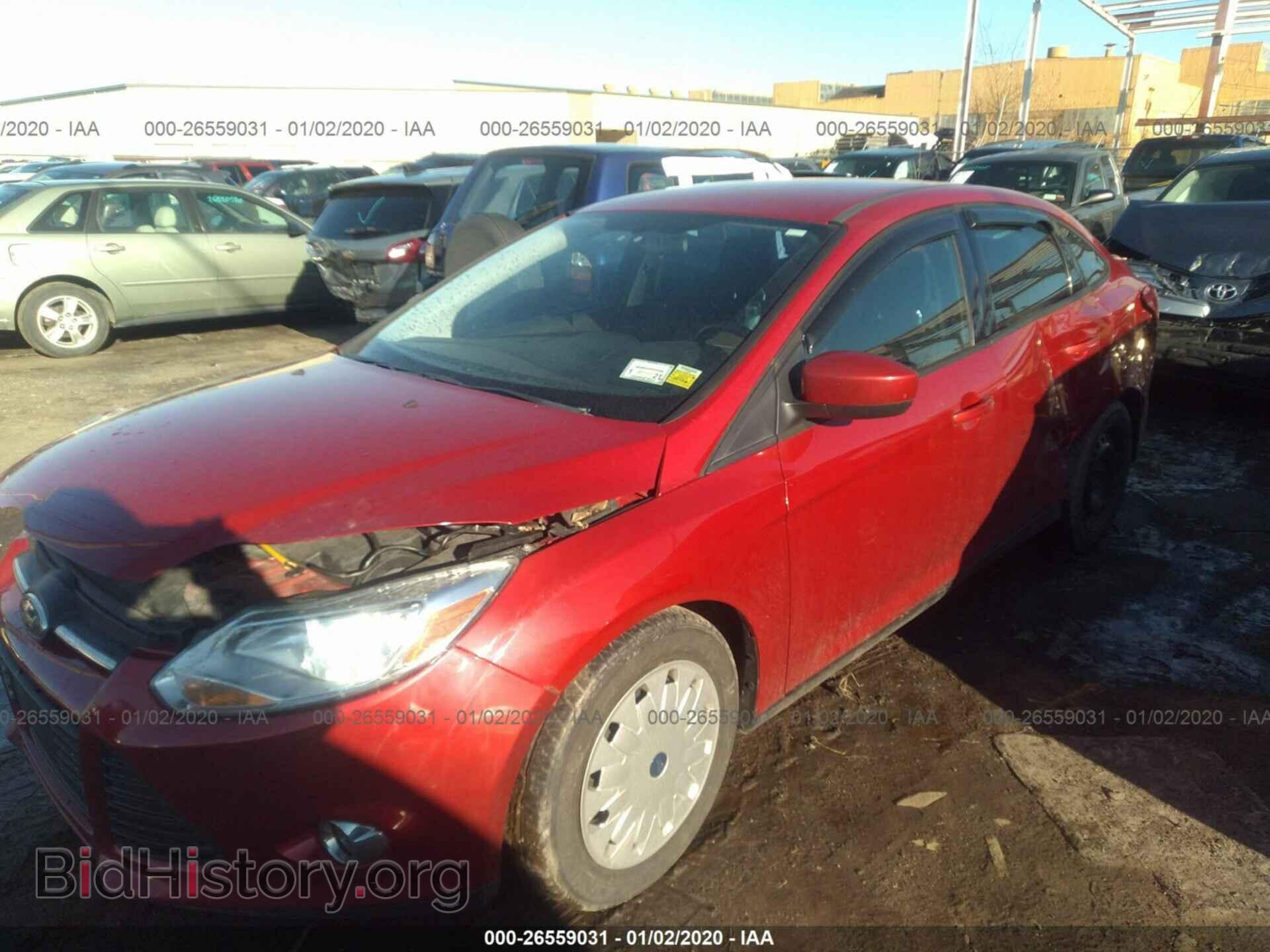 2012 Ford Focus - VIN: 1FAHP3F23CL347002 - Photo 2