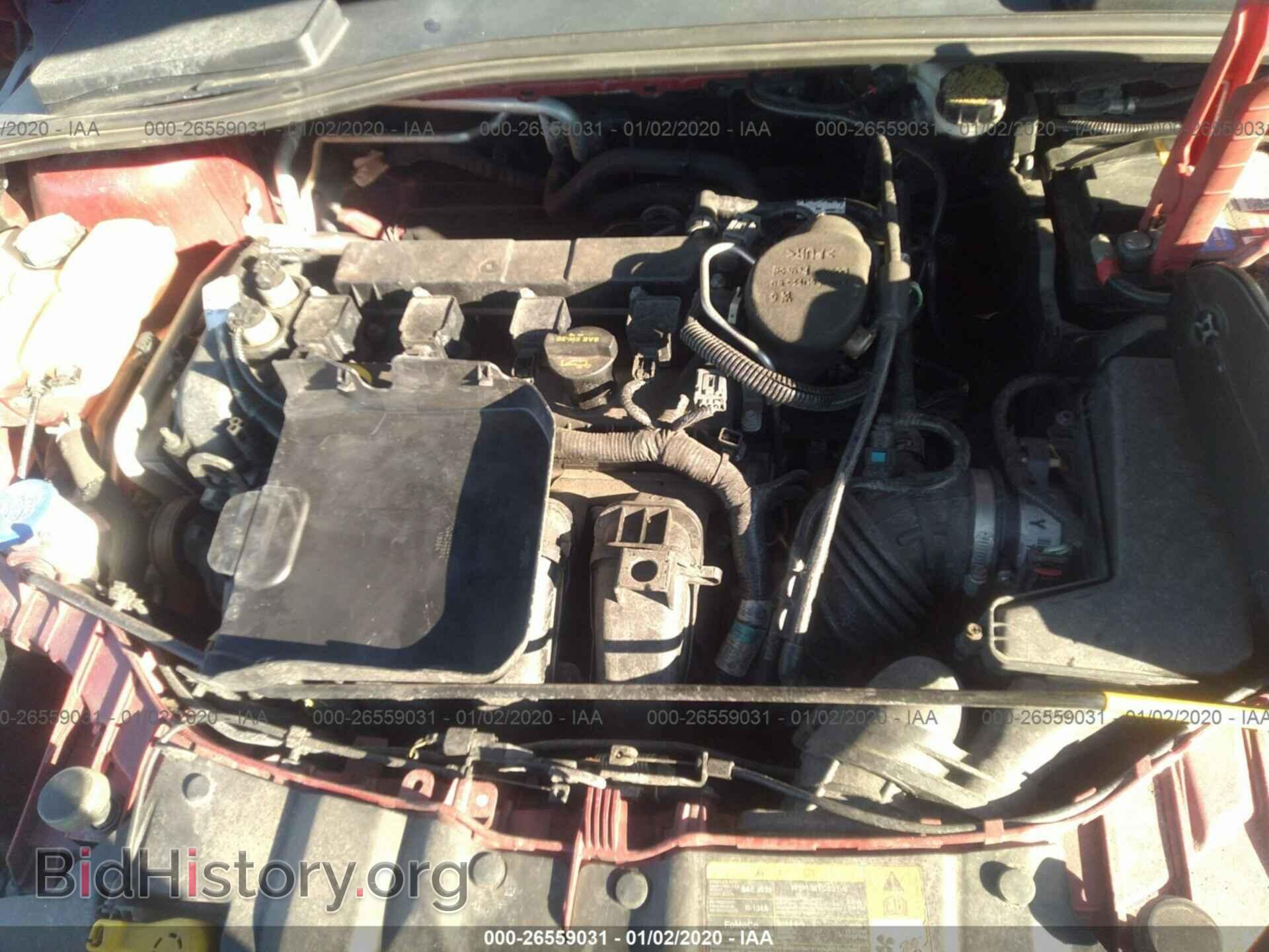 2012 Ford Focus - VIN: 1FAHP3F23CL347002 - Photo 10