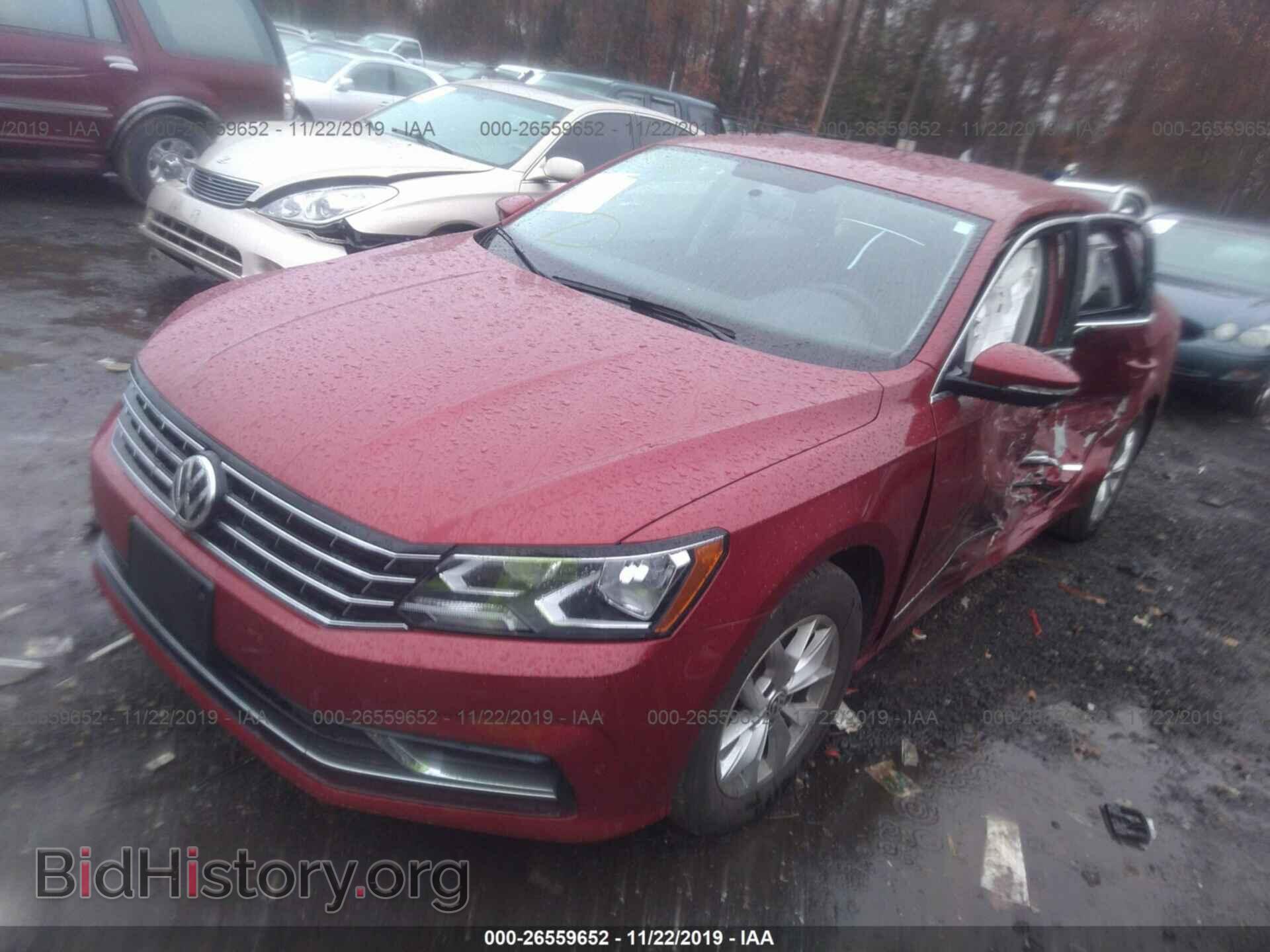 2017 VOLKSWAGEN PASSAT - VIN: 1VWAT7A36HC044119 - Фото 2