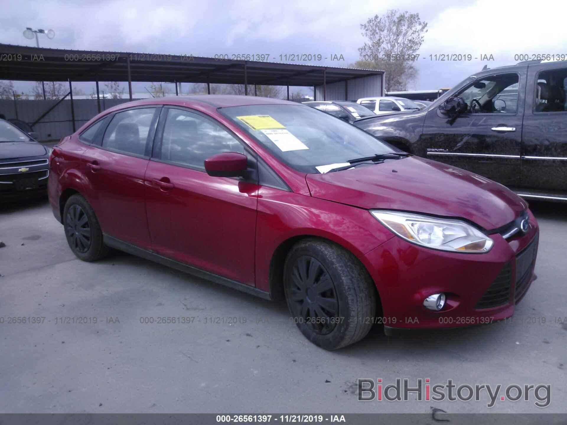 Photo 1FAHP3F2XCL153633 - FORD FOCUS 2012