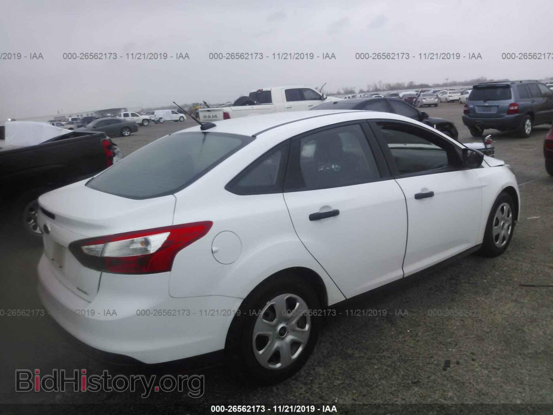 2013 FORD FOCUS - VIN: 1FADP3E28DL372320 - Фото 4