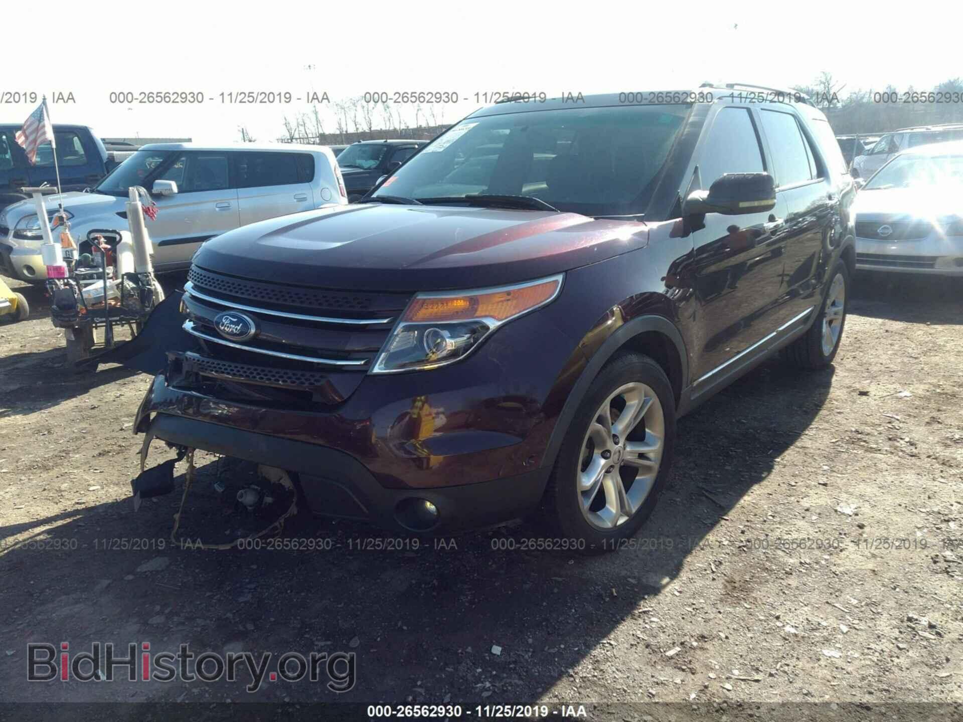 2011 Ford Explorer - VIN: 1FMHK7F89BGA02905 - Фото 2