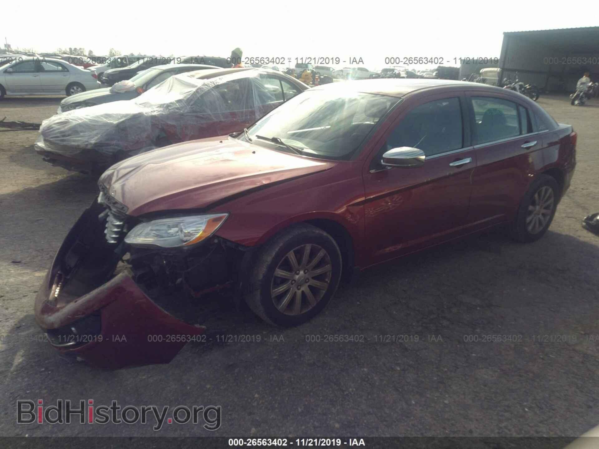 2013 CHRYSLER 200 - VIN: 1C3CCBCG2DN568255 - Photo 2