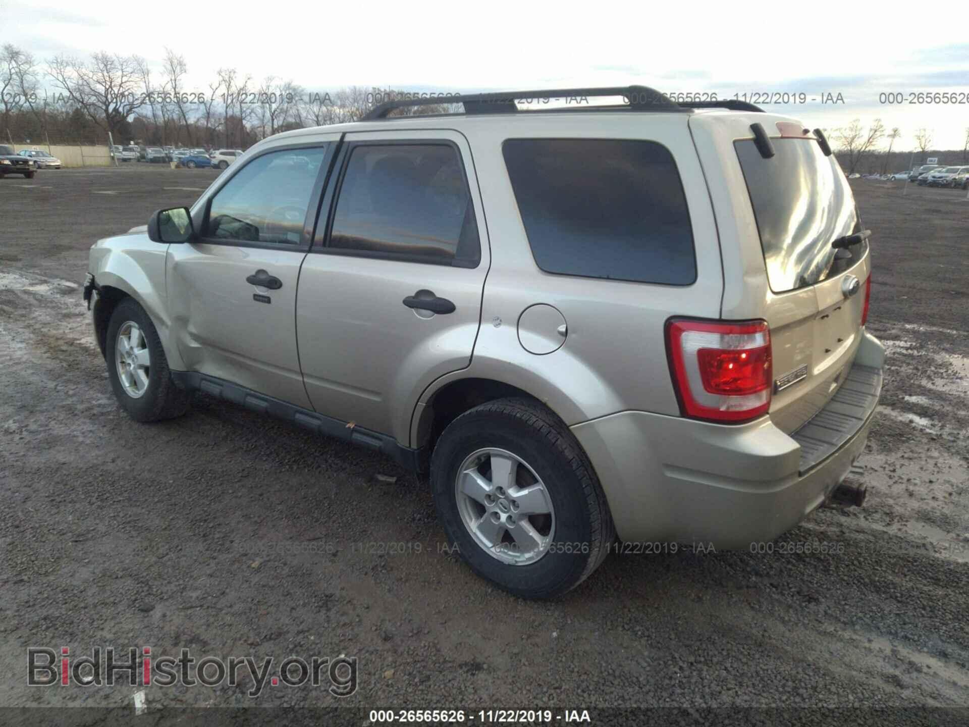 2011 FORD ESCAPE - VIN: 1FMCU9D73BKB74273 - Фото 3