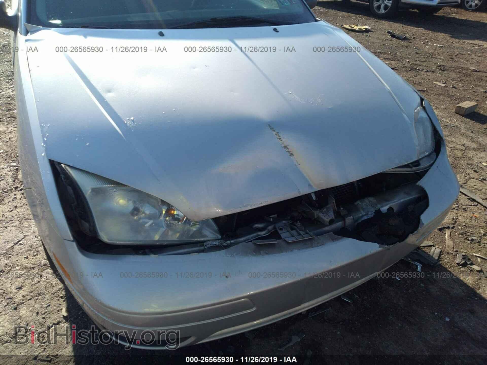 2006 Ford Focus - VIN: 1FAFP36N76W158065 - Фото 6