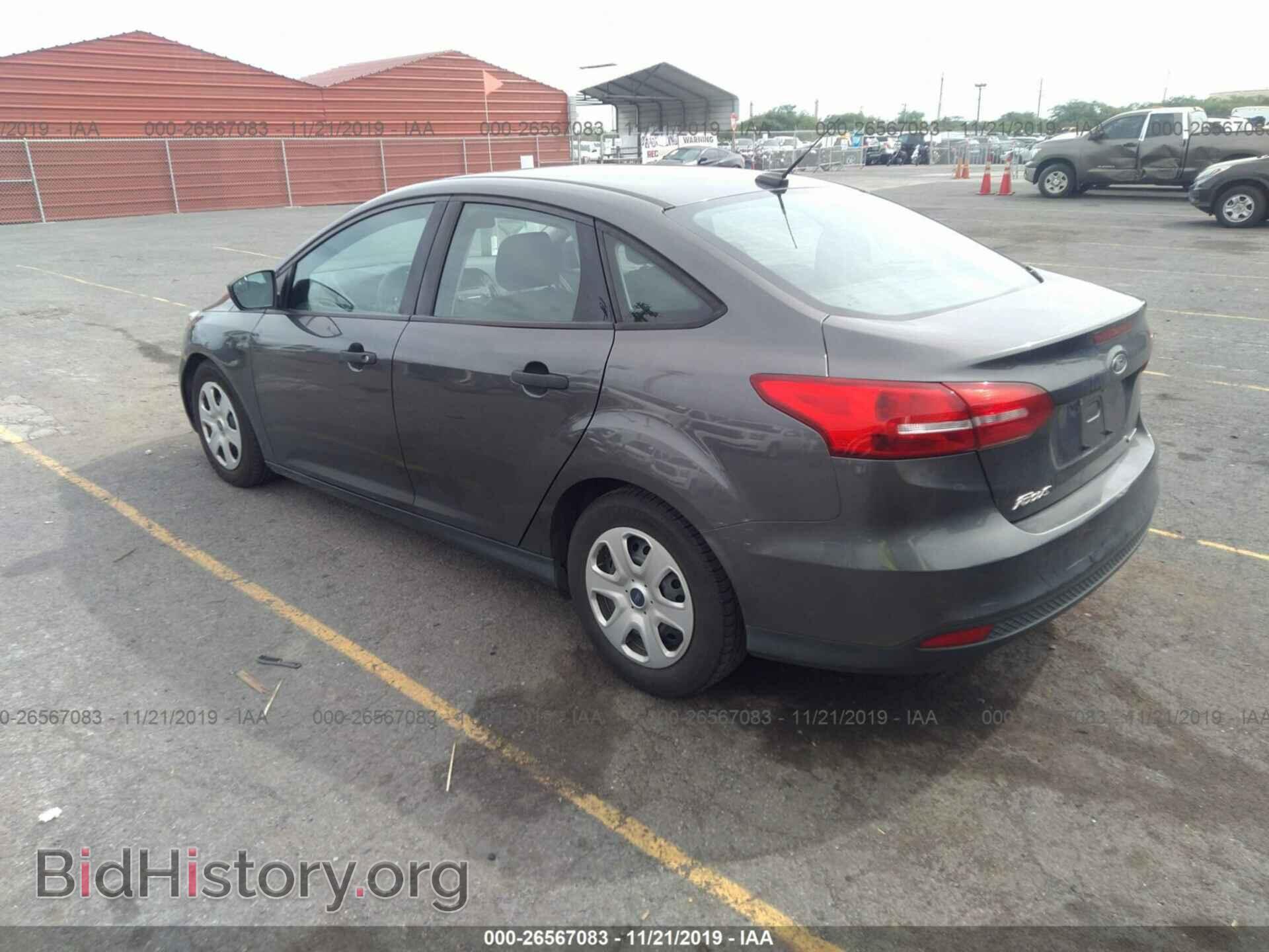 2016 Ford Focus - VIN: 1FADP3E27GL203538 - Фото 3