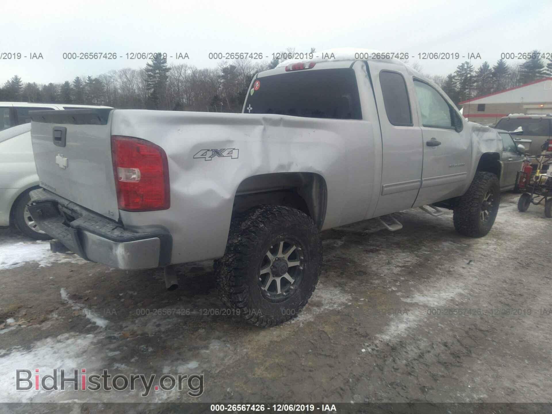 2011 CHEVROLET SILVERADO - VIN: 1GCRKREA5BZ111102 - Фото 4