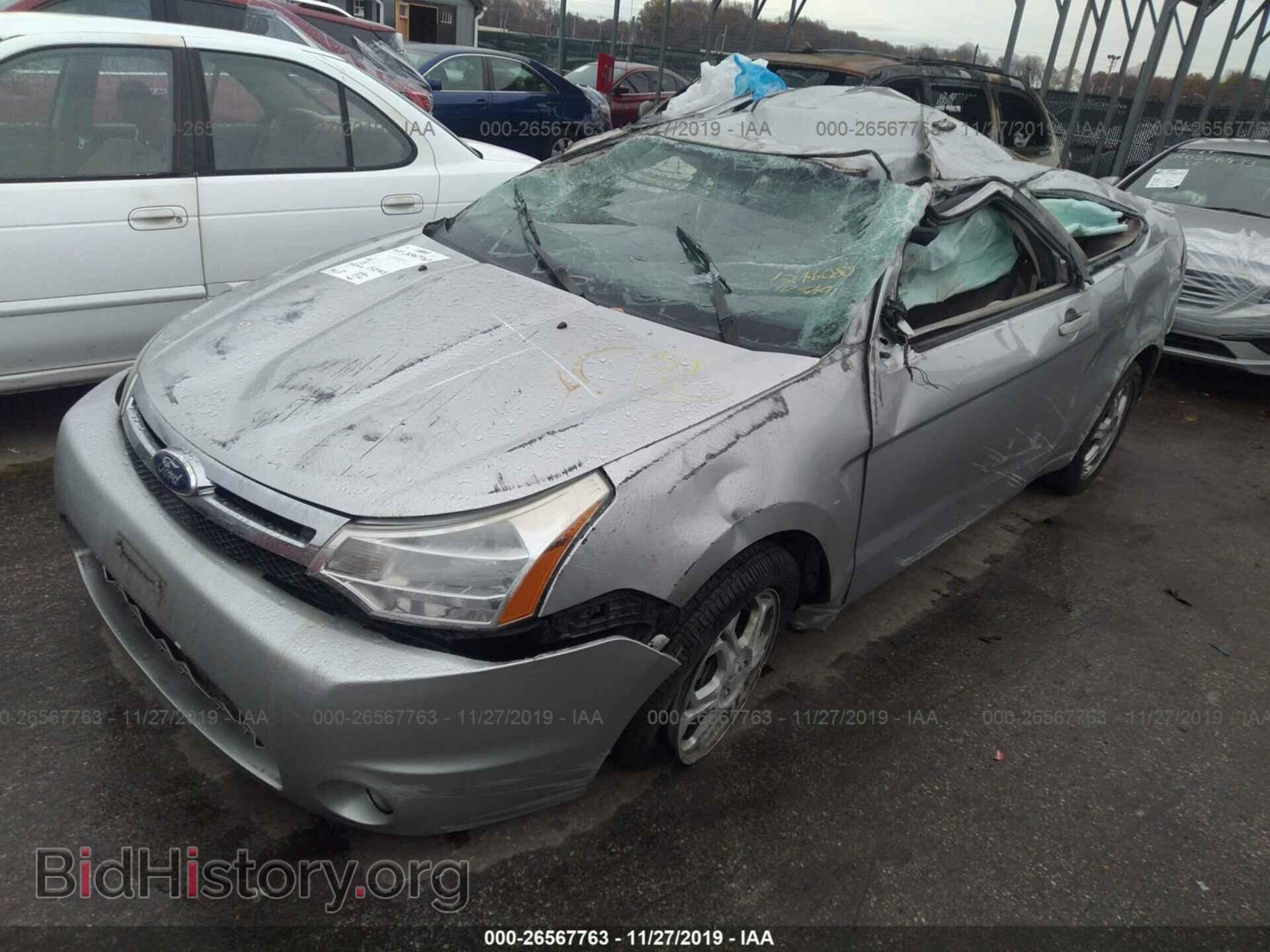 2009 FORD FOCUS - VIN: 1FAHP32N19W207618 - Фото 2