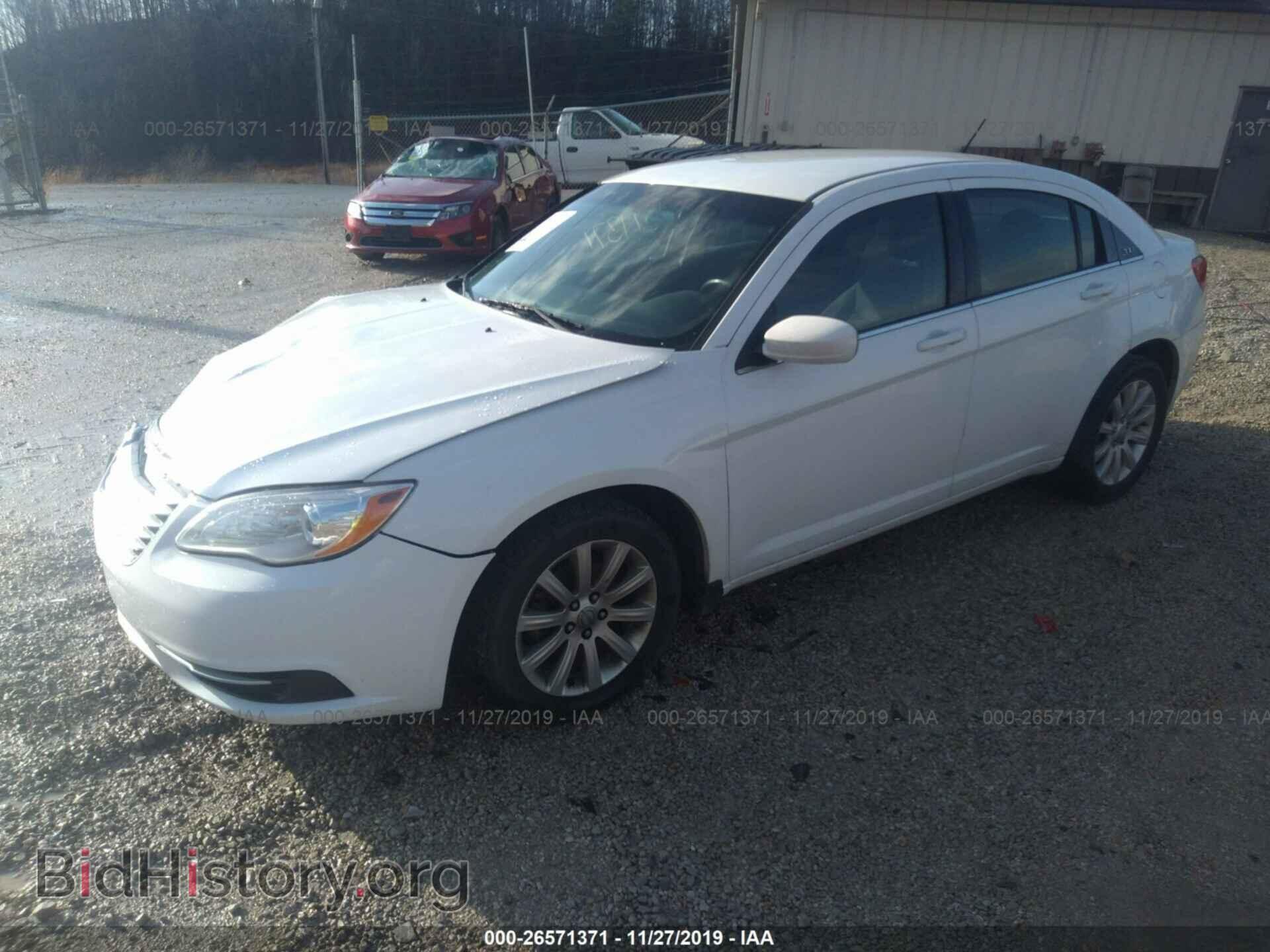 2013 CHRYSLER 200 - VIN: 1C3CCBBB4DN695952 - Photo 2