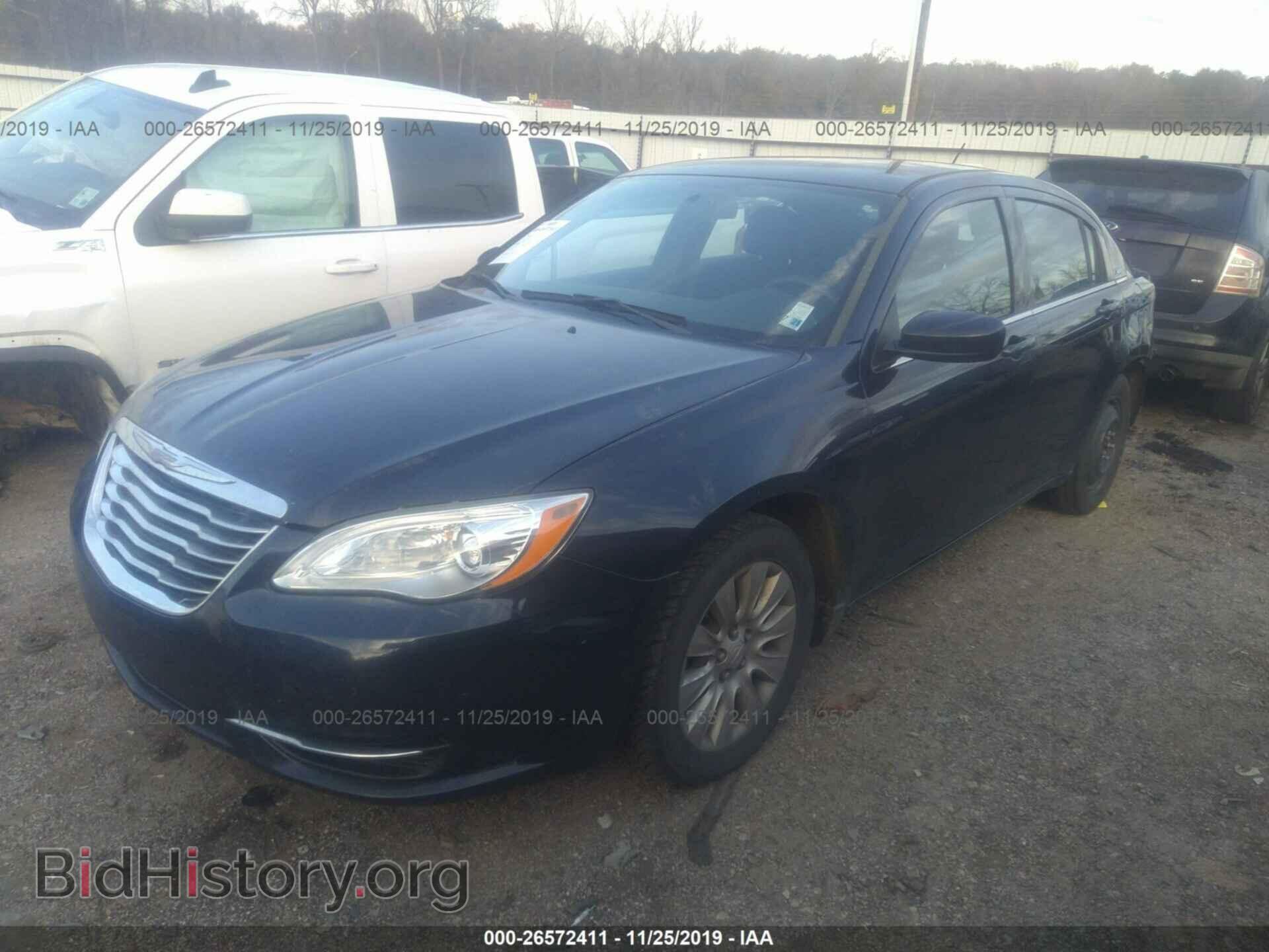 2012 CHRYSLER 200 - VIN: 1C3CCBAB8CN320663 - Фото 2