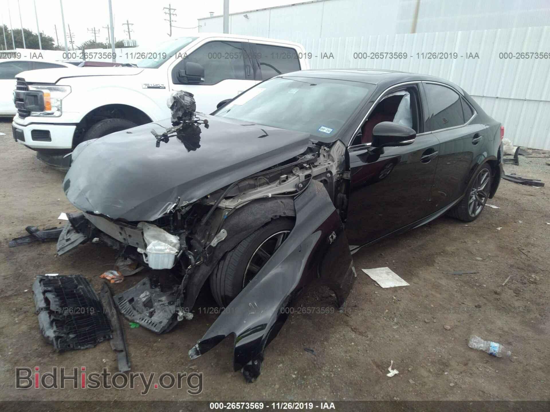 2014 Lexus IS - VIN: JTHBE1D21E5002067 - Фото 2