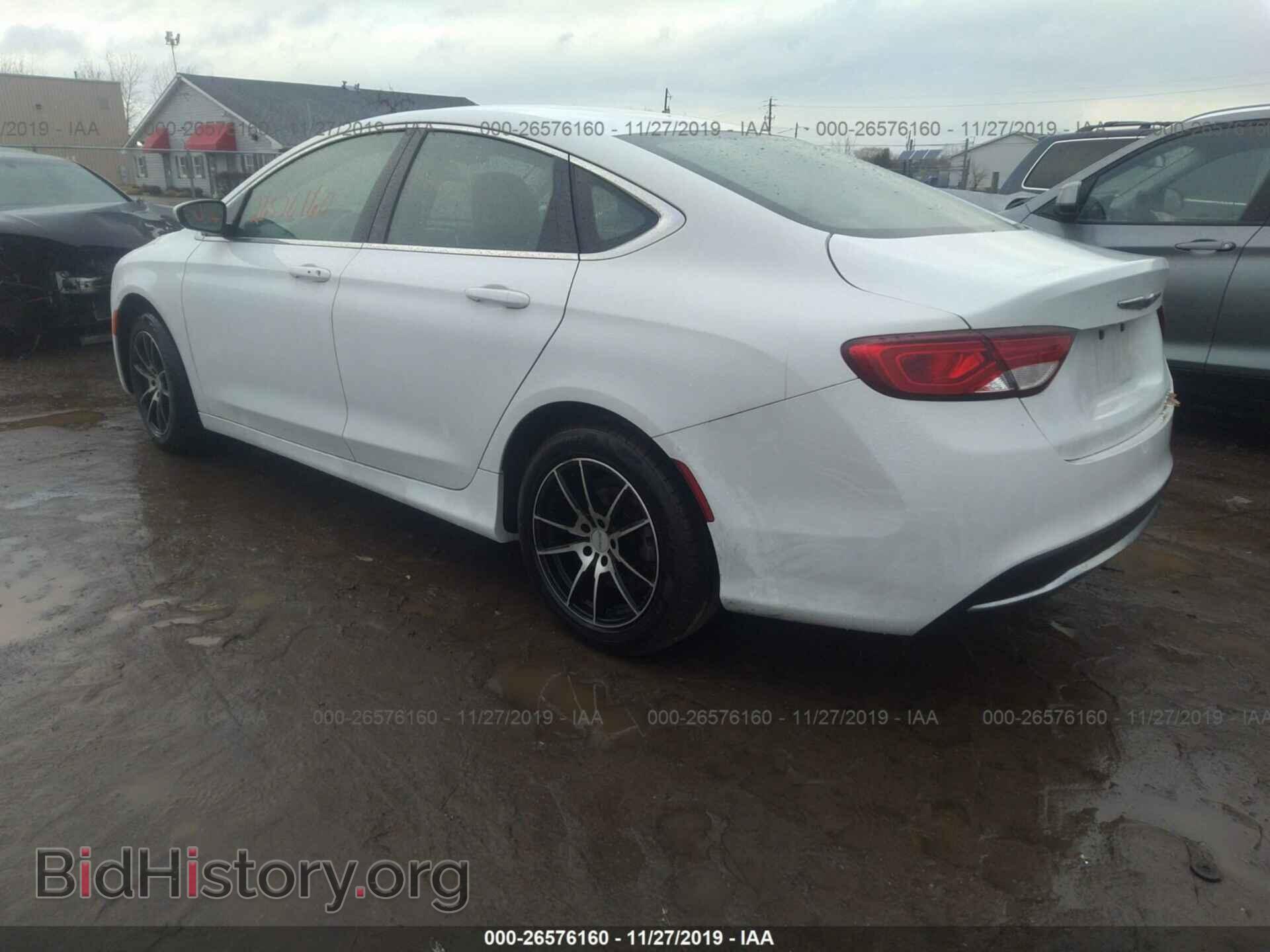 2015 Chrysler 200 - VIN: 1C3CCCAB1FN534131 - Photo 3