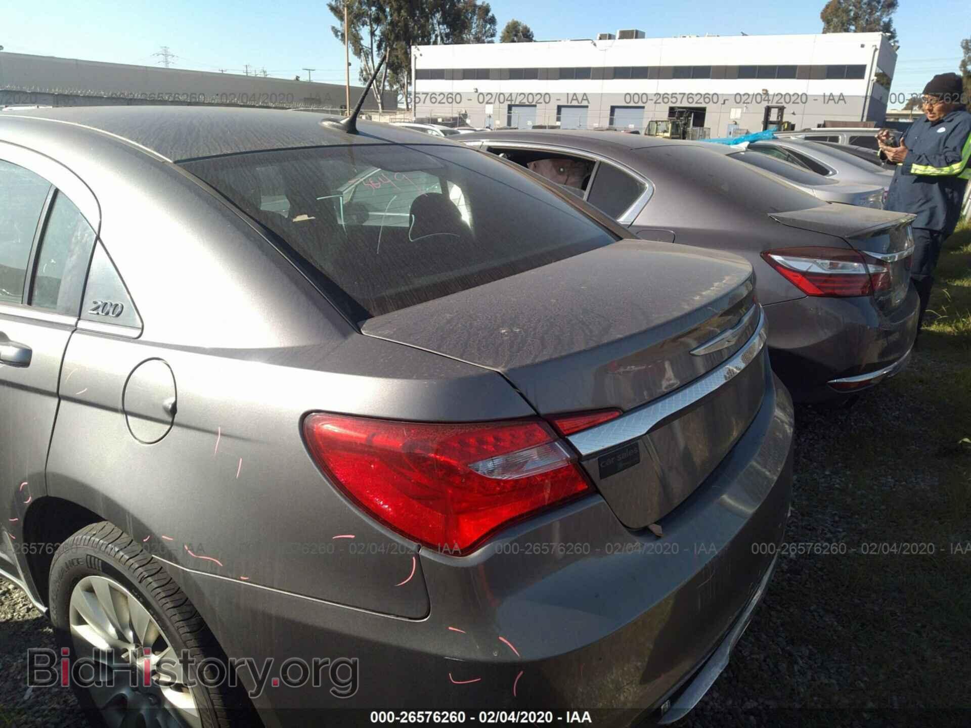 2012 CHRYSLER 200 - VIN: 1C3CCBAB0CN236143 - Фото 3