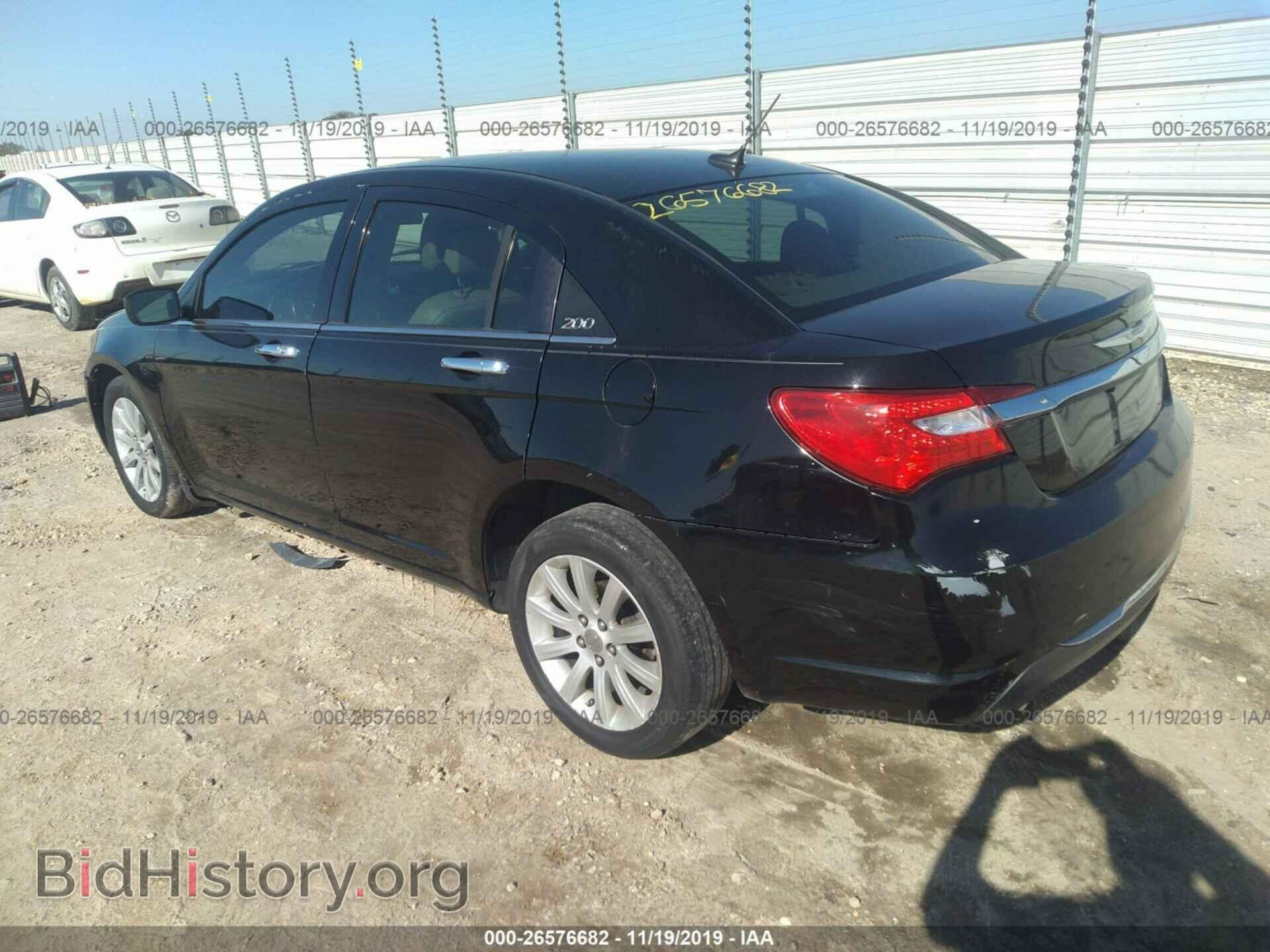 2013 CHRYSLER 200 - VIN: 1C3CCBCG2DN523932 - Фото 3
