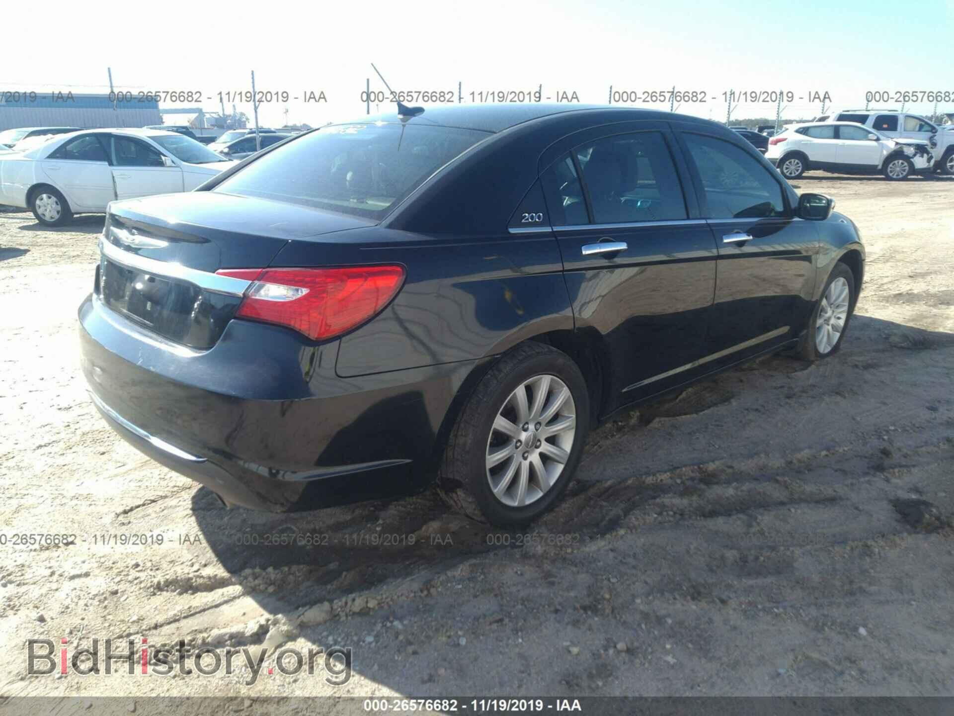 2013 CHRYSLER 200 - VIN: 1C3CCBCG2DN523932 - Фото 4