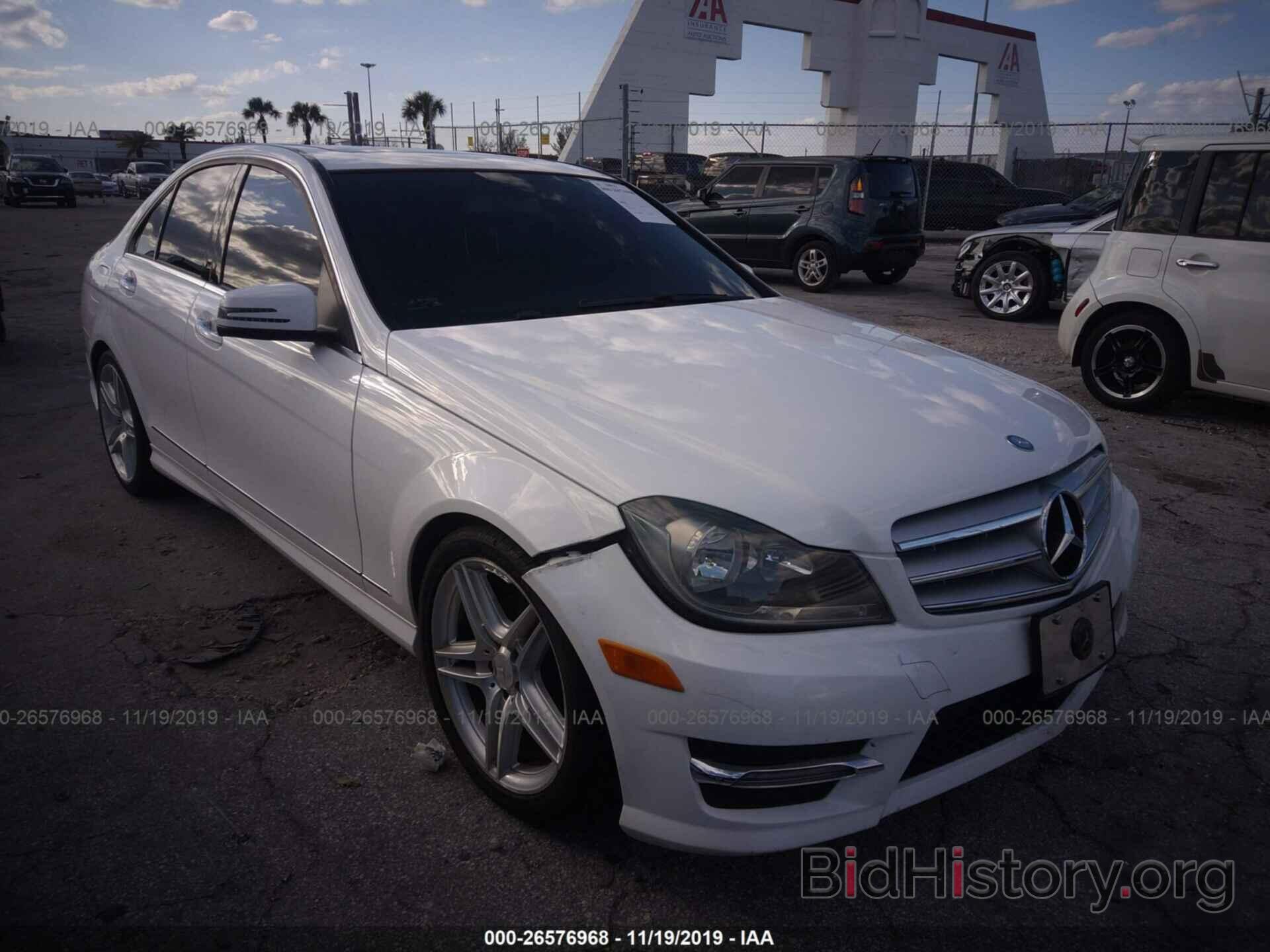 Фотография WDDGF4HB8DR282521 - MERCEDES-BENZ C 2013